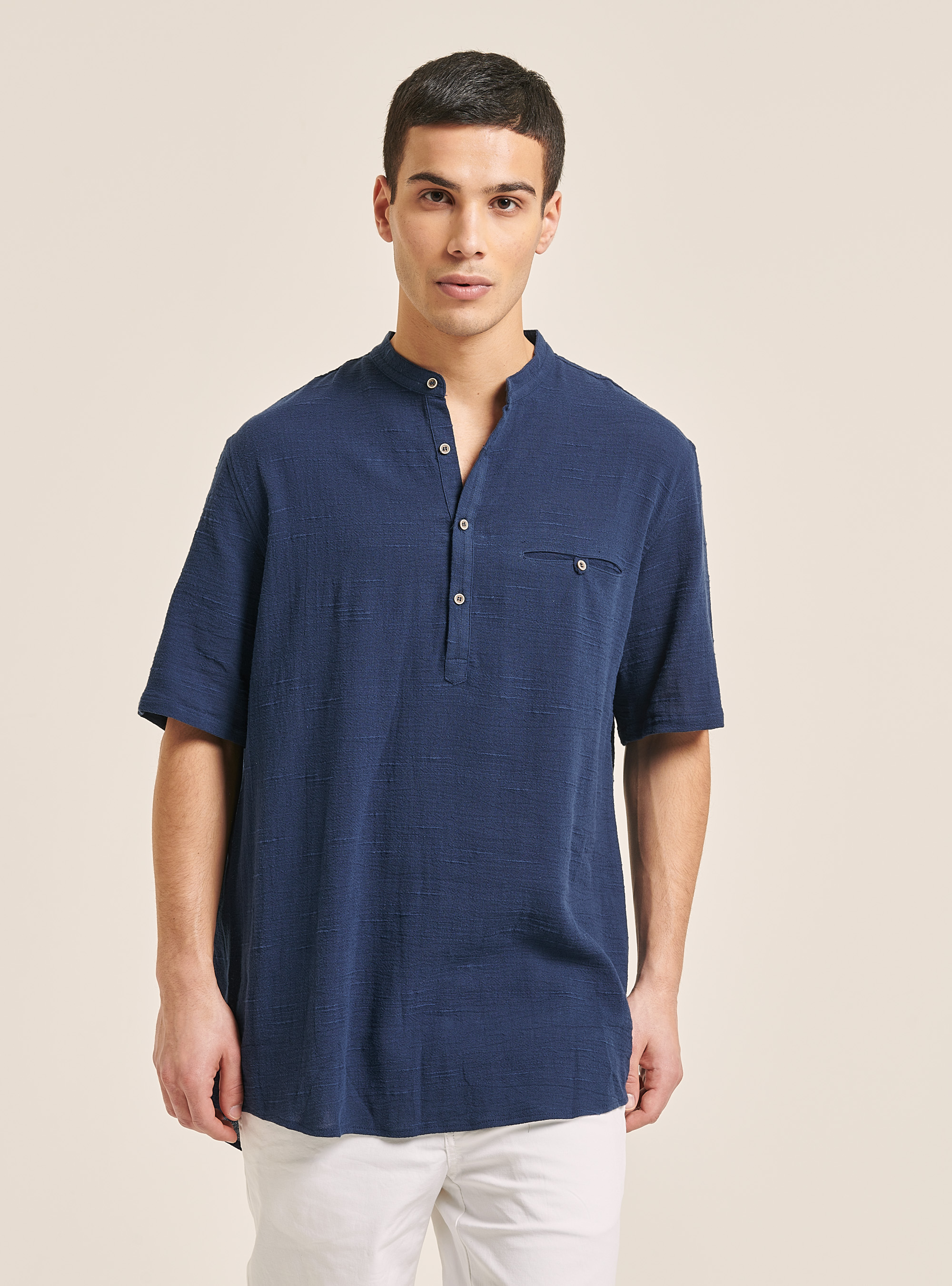 Camicia a maniche corte in misto lino con collo coreano, BLU MARINO