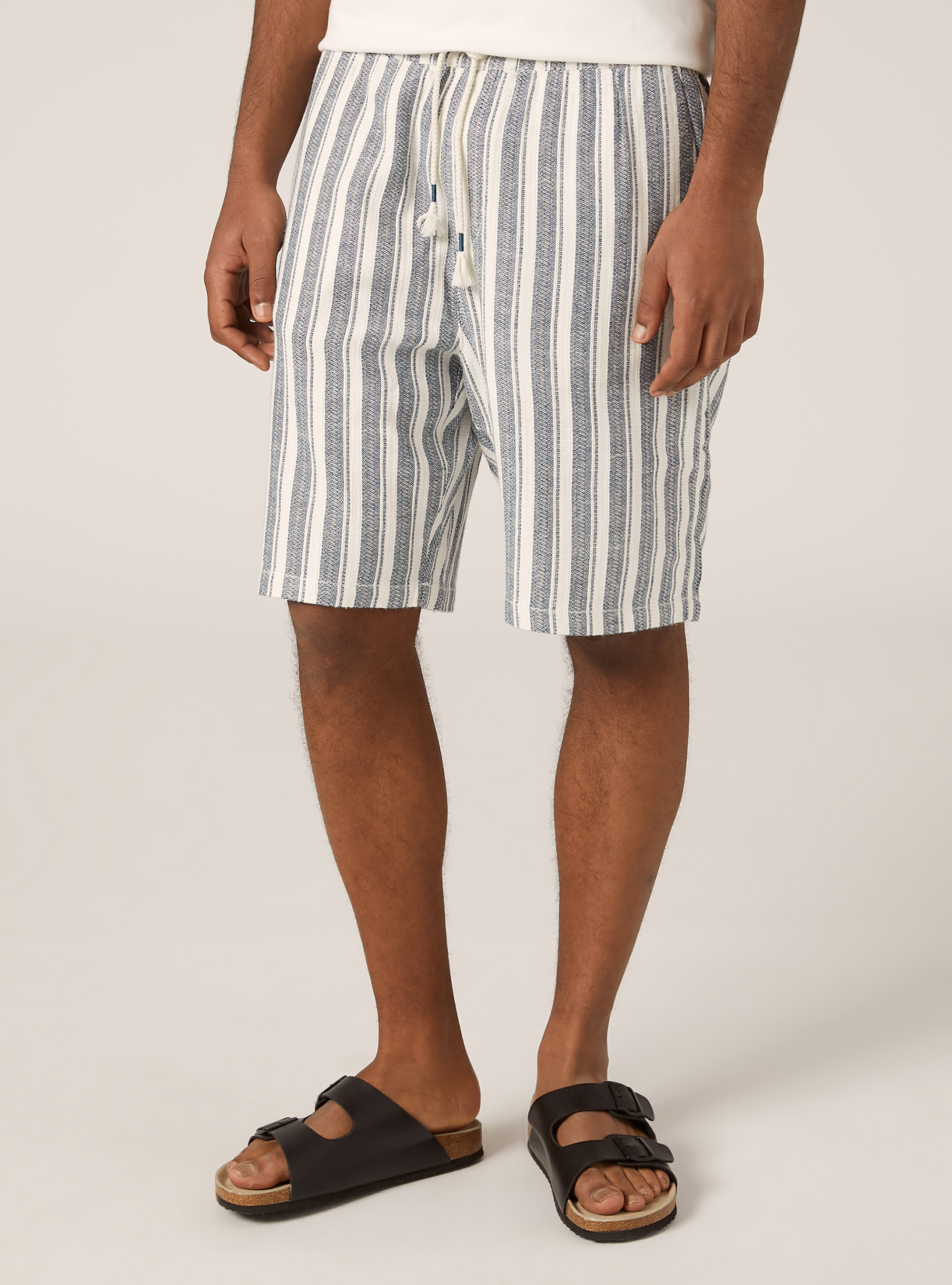 Bermuda de rayas en mezcla de lino, AZ3 AZURE LIGHT