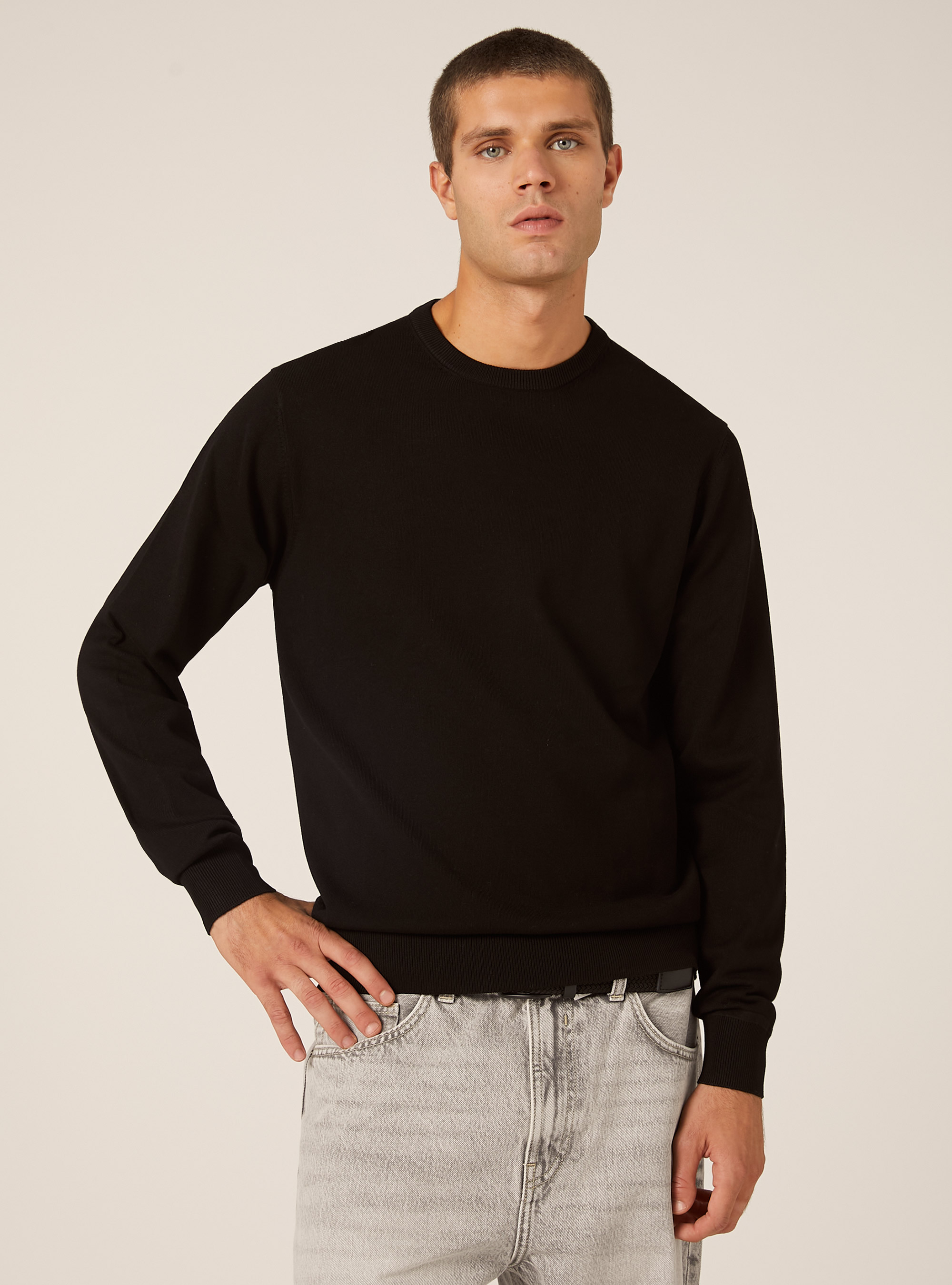 Pull à col rond en viscose Ecovero, BK1 BLACK