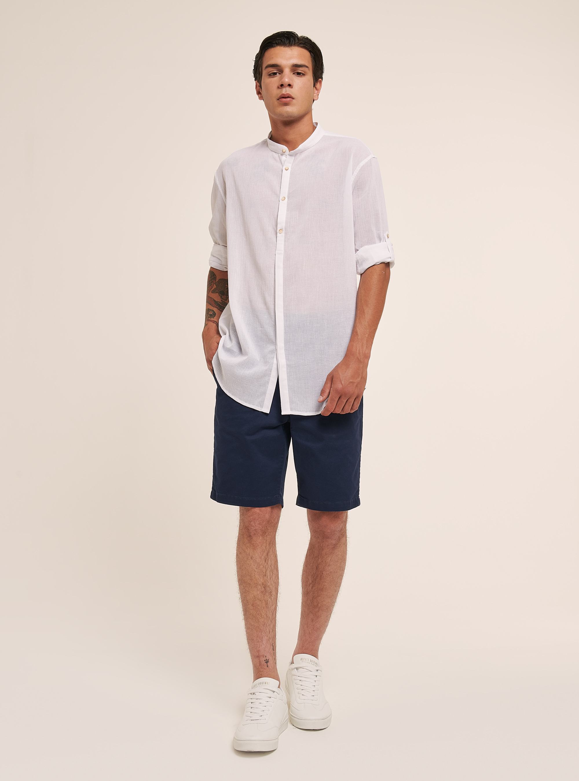 Chemise &agrave; manches longues en coton avec col cor&eacute;en, C099 WHITE