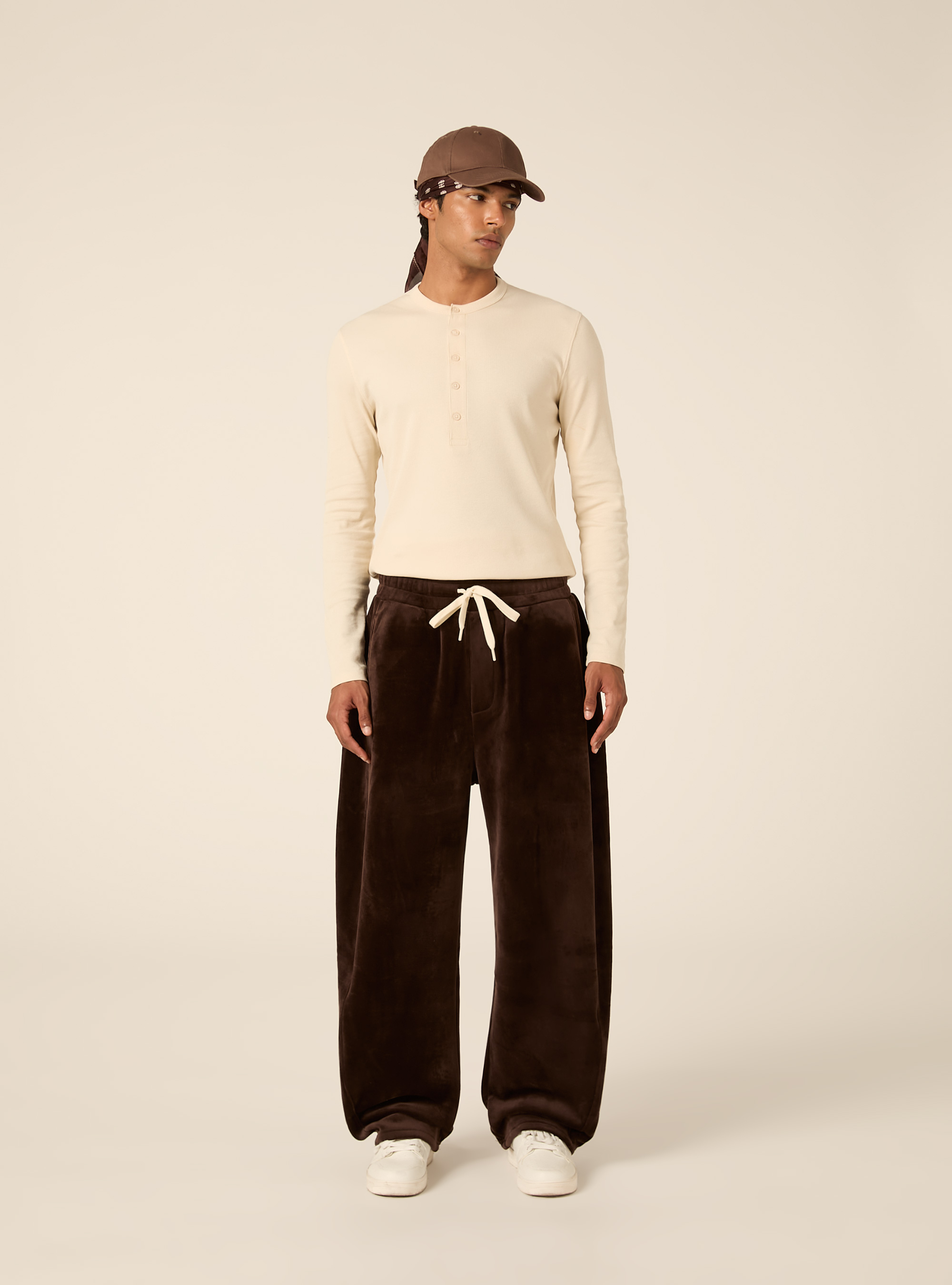 Pantalone in velluto a coste barrel fit, BR1 BROWN DARK