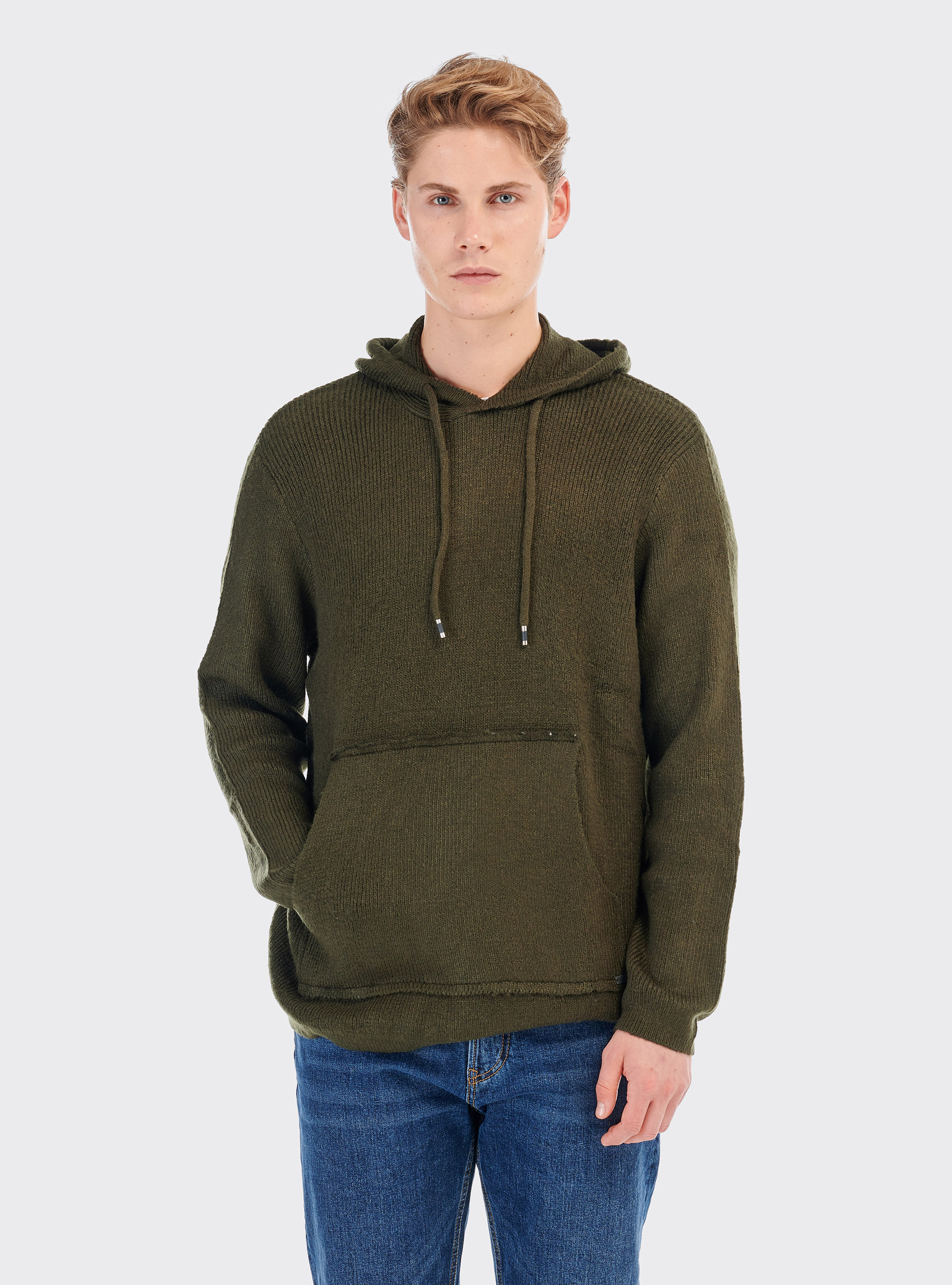 Pullover with hood and kangaroo pocket, GREEN