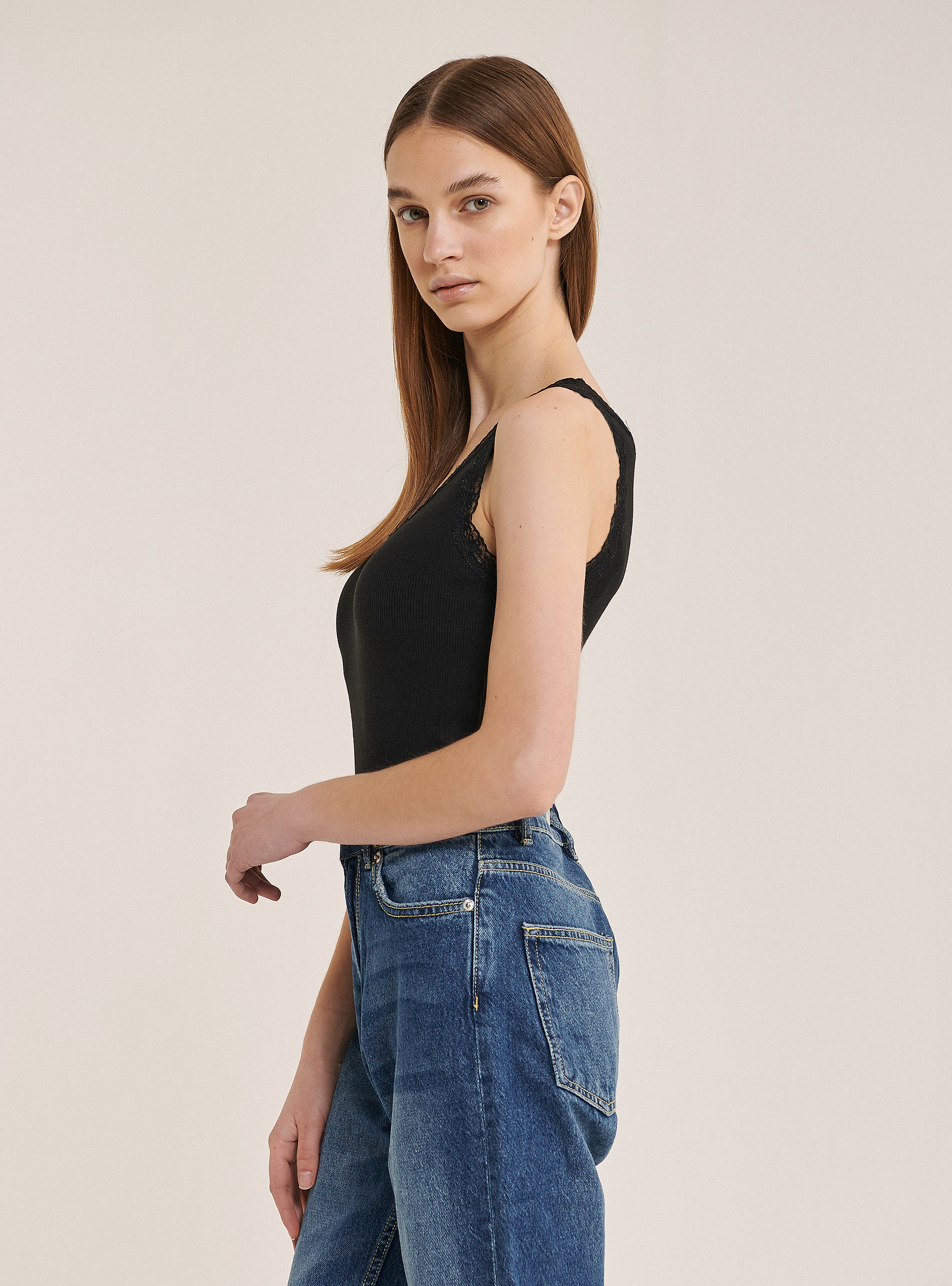 Tank top with lace, BLACK