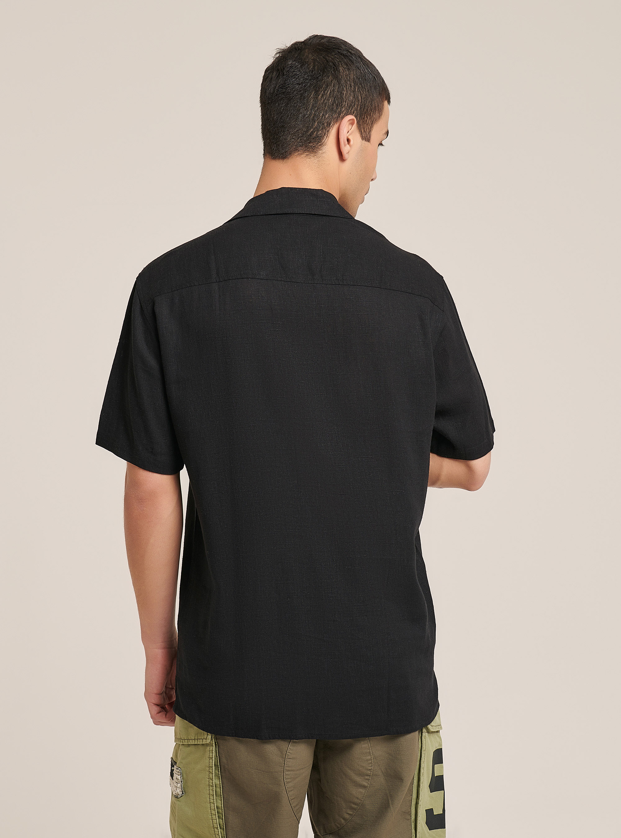 Camicia in misto lino con collo bowling, NERO