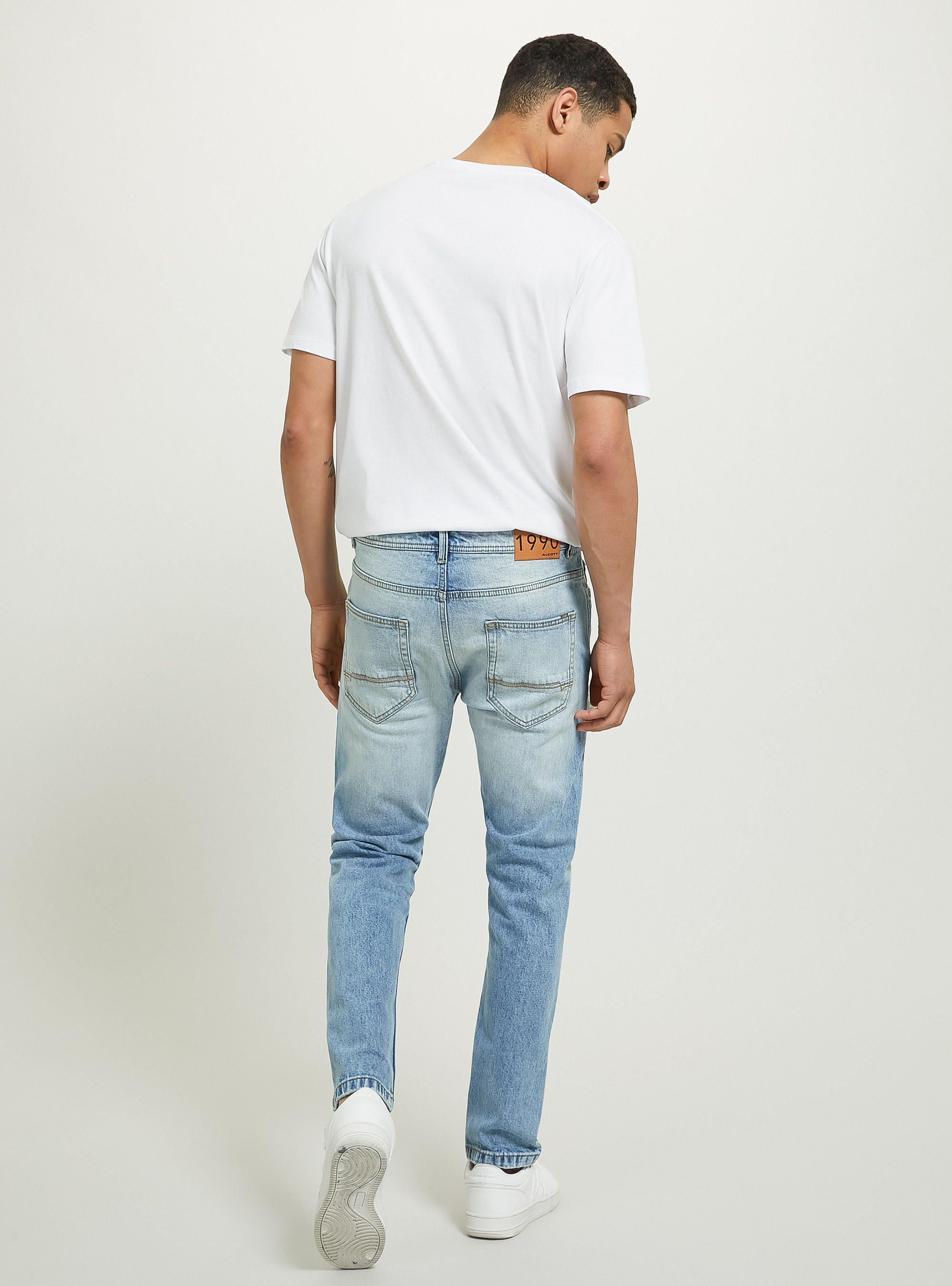 Slim fit stretch denim jeans with rips, D005 LIGHT BLUE