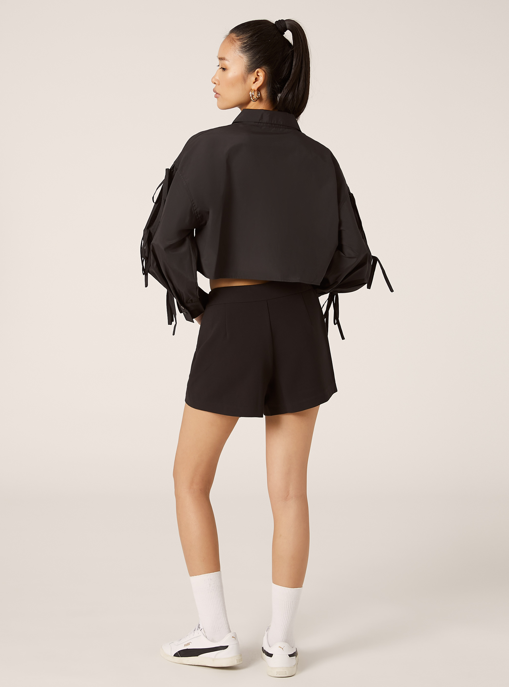 Cropped shirt with bows, BK1 BLACK