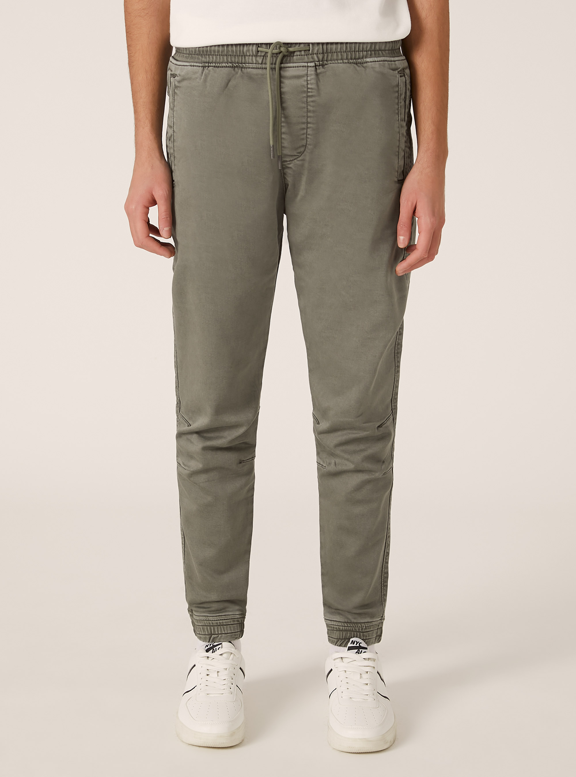 Cotton jogger trousers, KY1 KAKY DARK