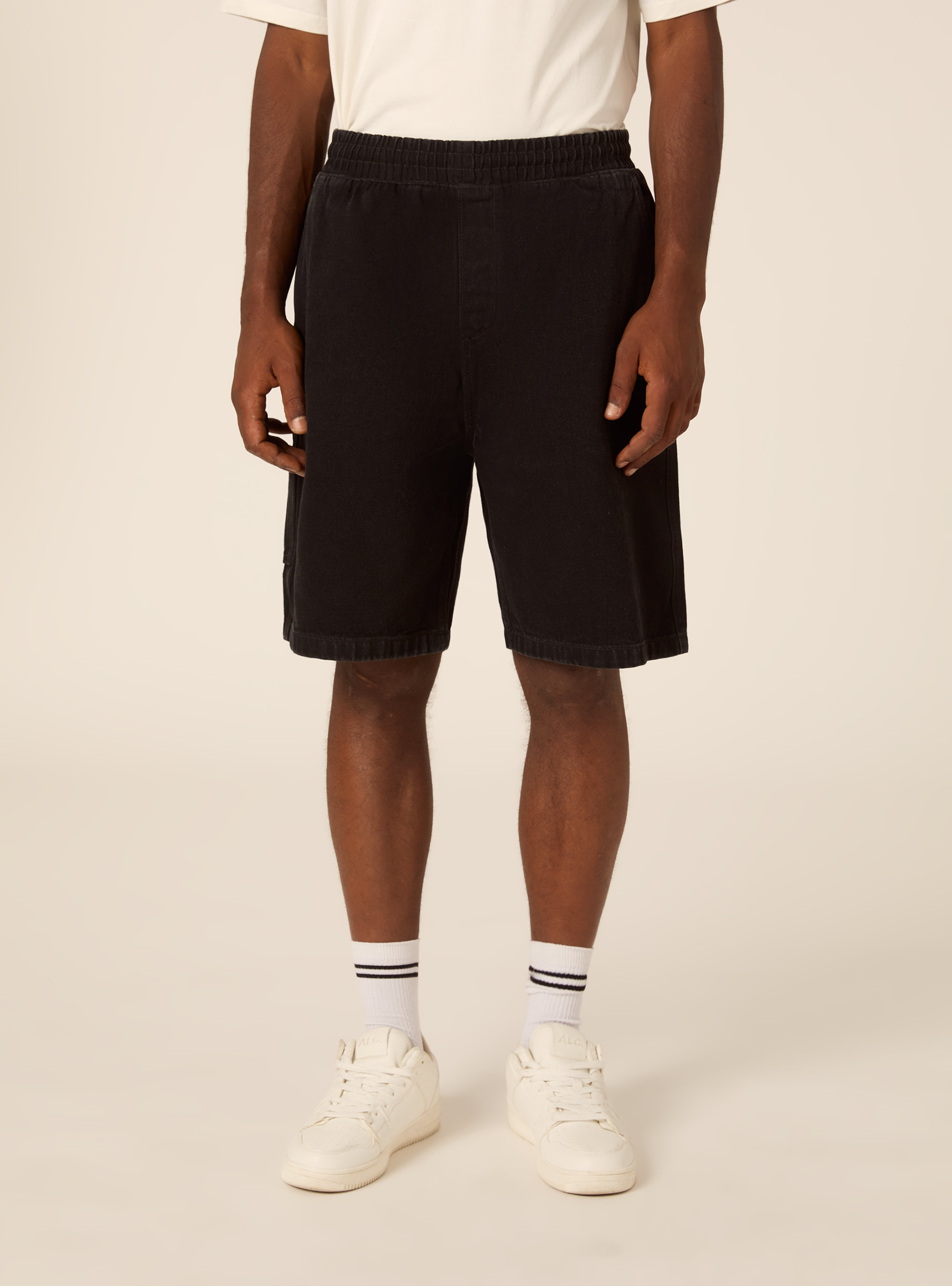 Bermuda carpenter con elastico in vita in twill, BK1 BLACK