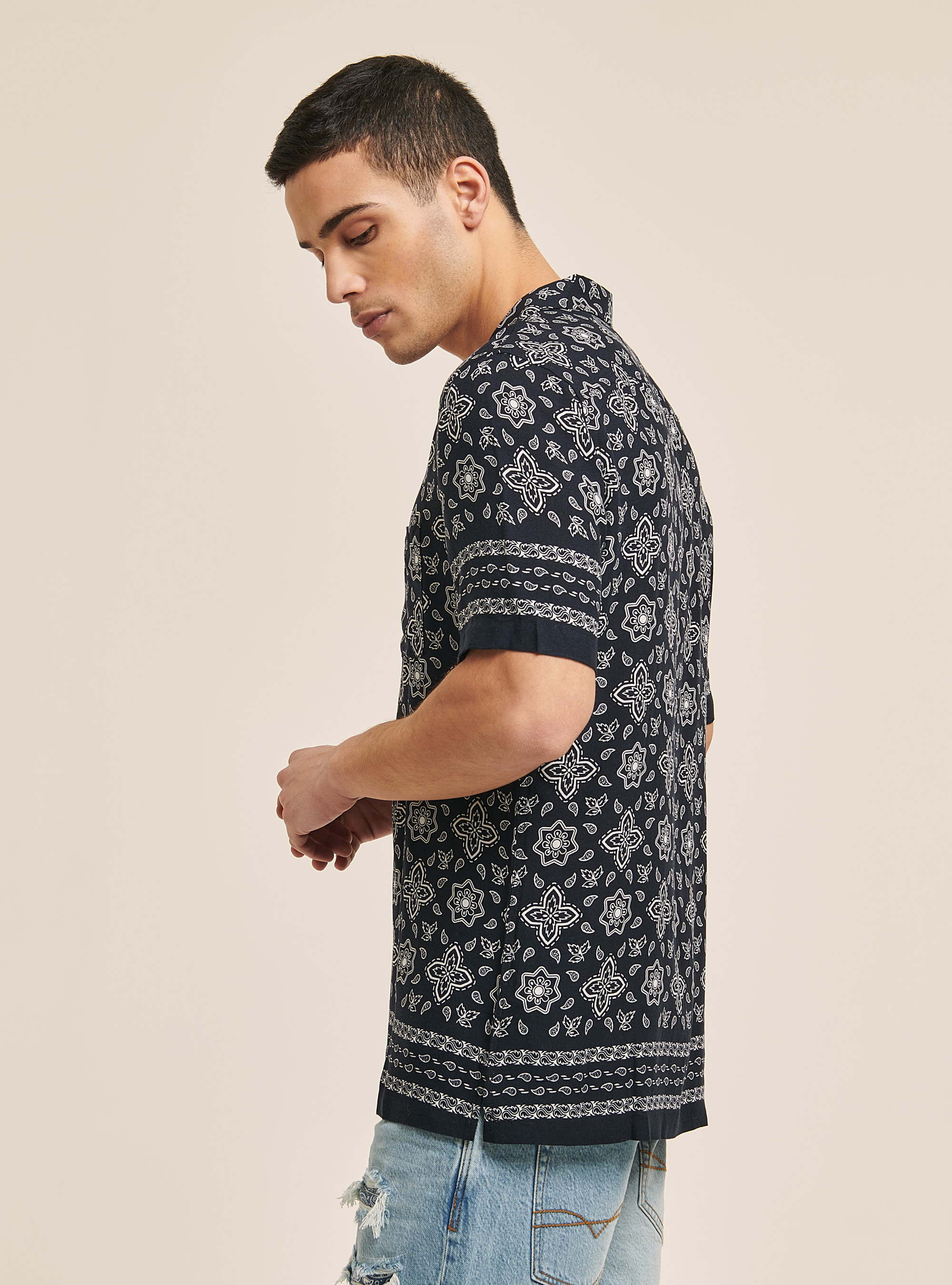 Chemise &agrave; manches courtes avec imprim&eacute; cachemire, PESLEY