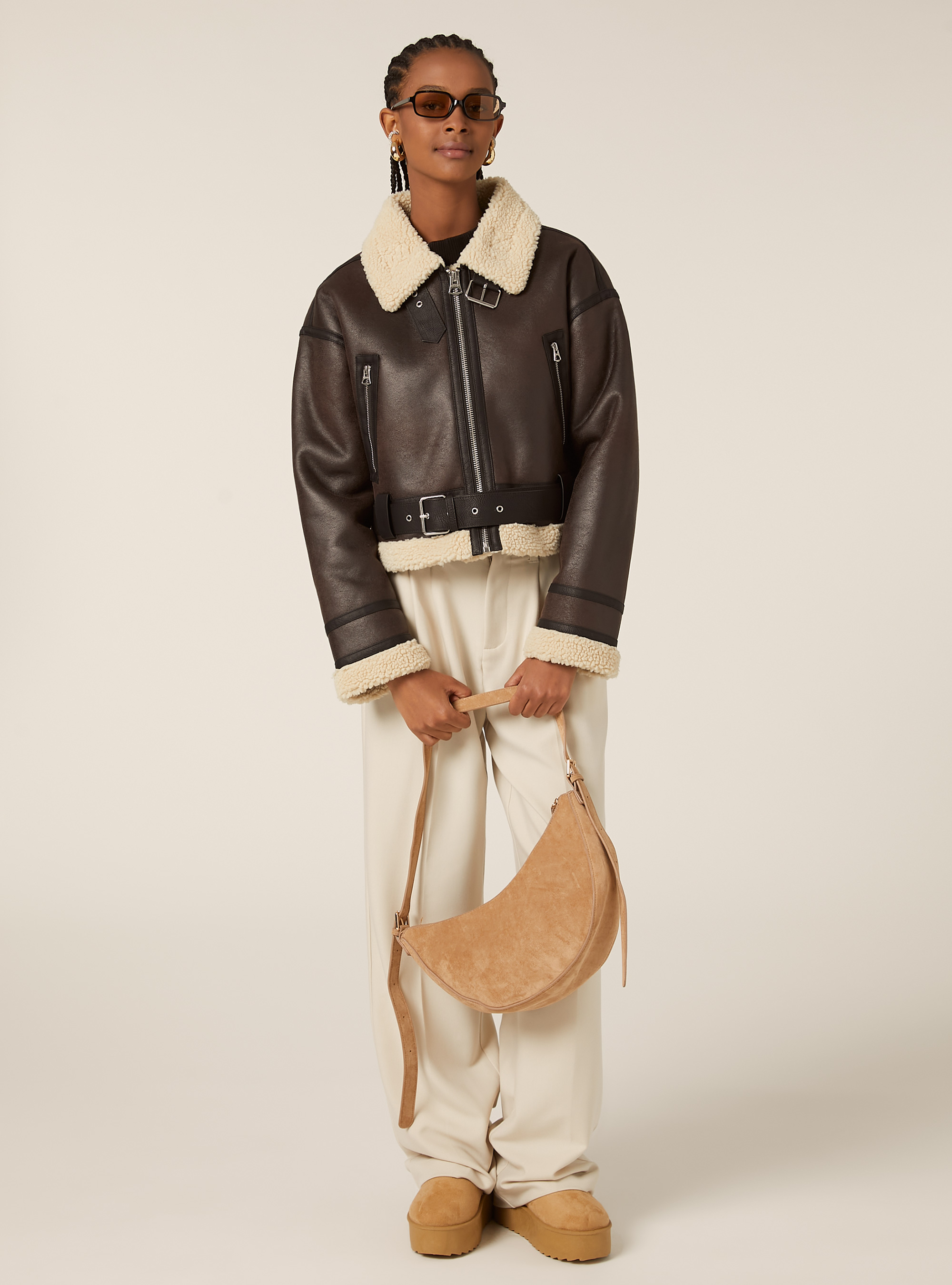 Giubbotto montone effetto pelle, BR1 BROWN DARK