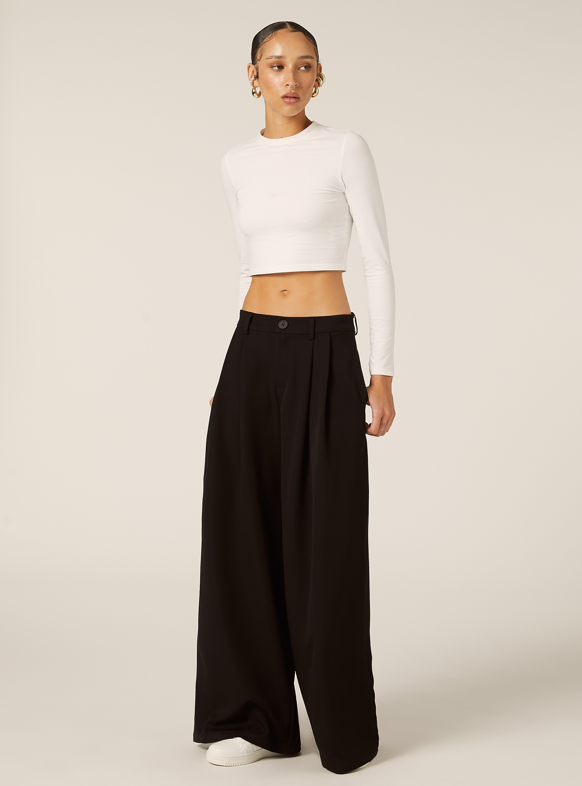 Wide-leg trousers with pleats, BK1 BLACK