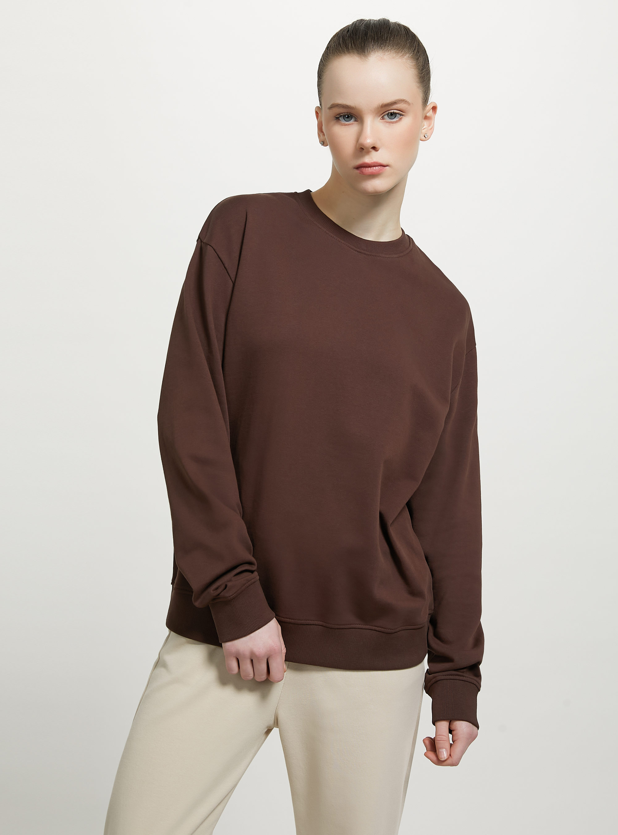 Felpa girocollo in cotone in tinta unita, BR1 BROWN DARK