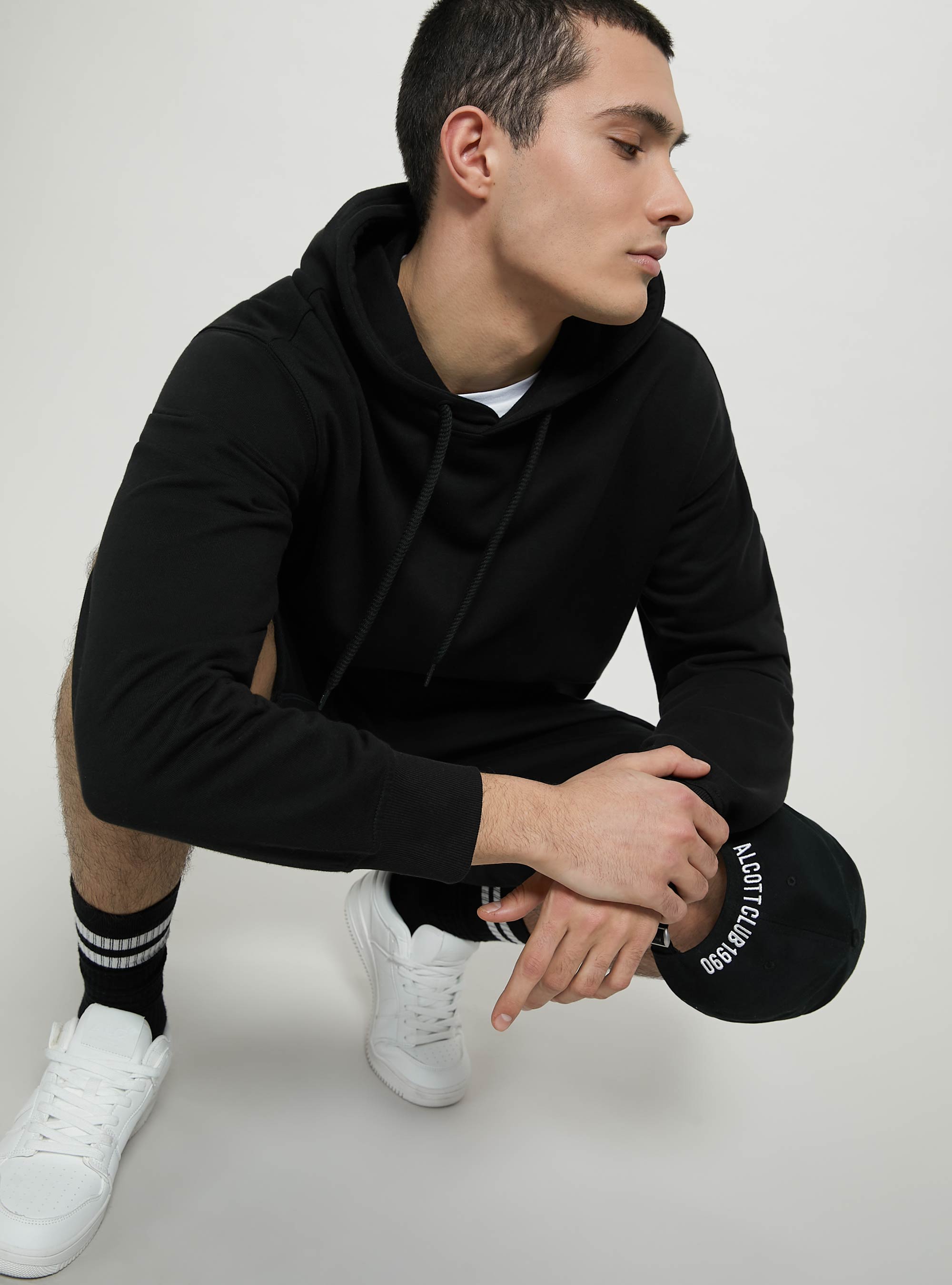 Felpa con cappuccio e tasca a marsupio, BK1 BLACK