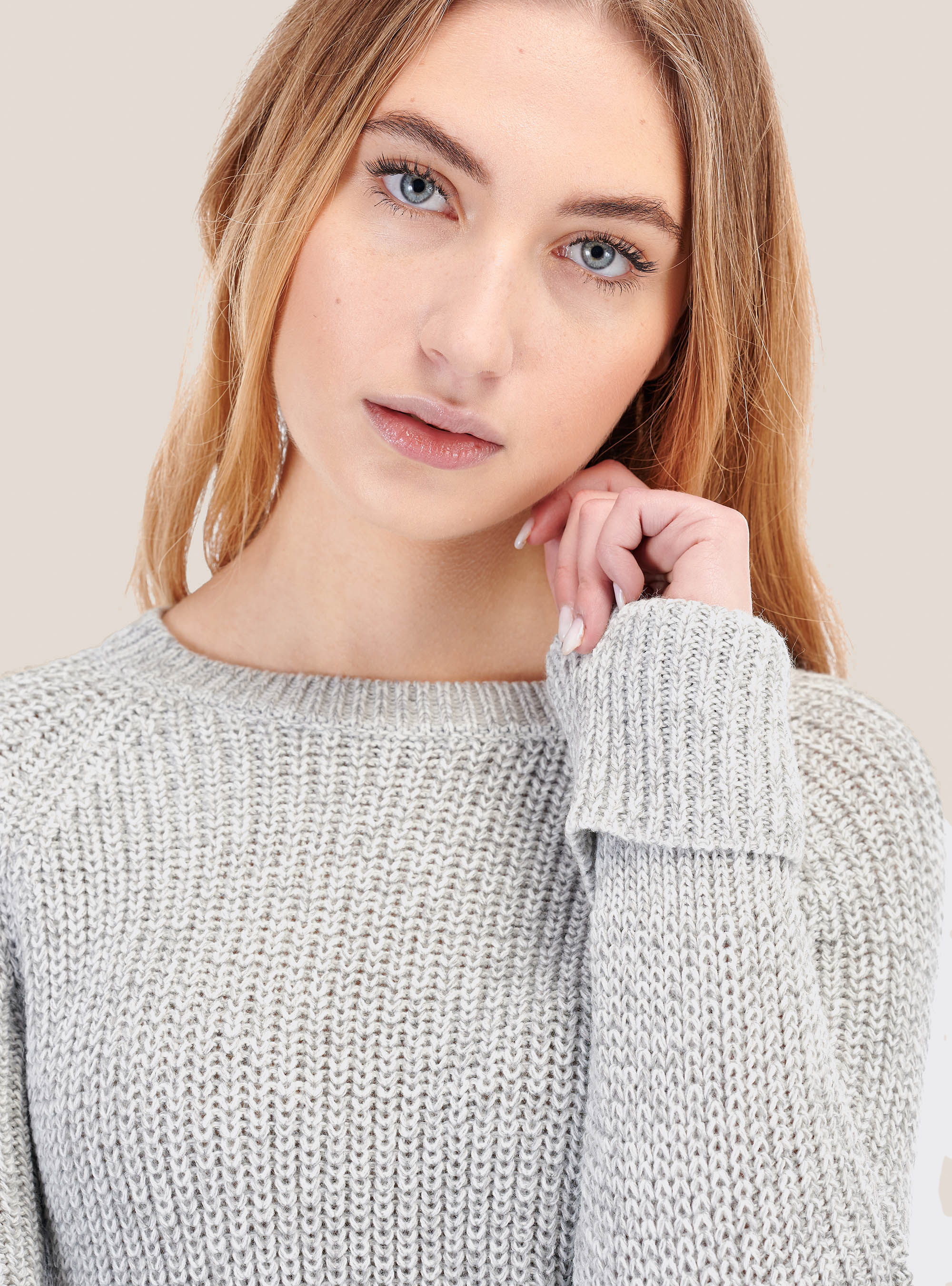 Round neck pullover with zip on the back, PEARL