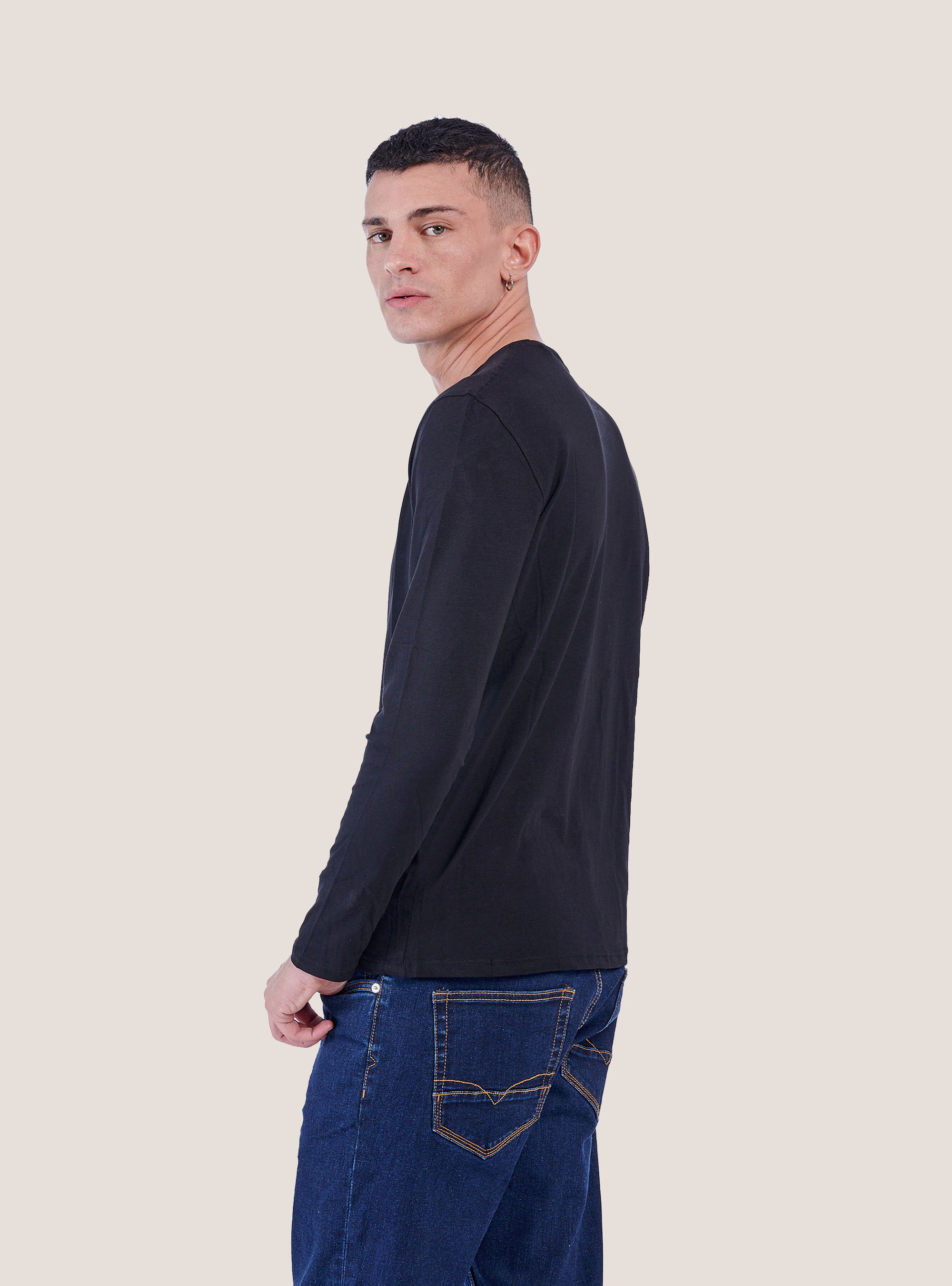 Langärmliges, basisches T-Shirt, C101 BLACK