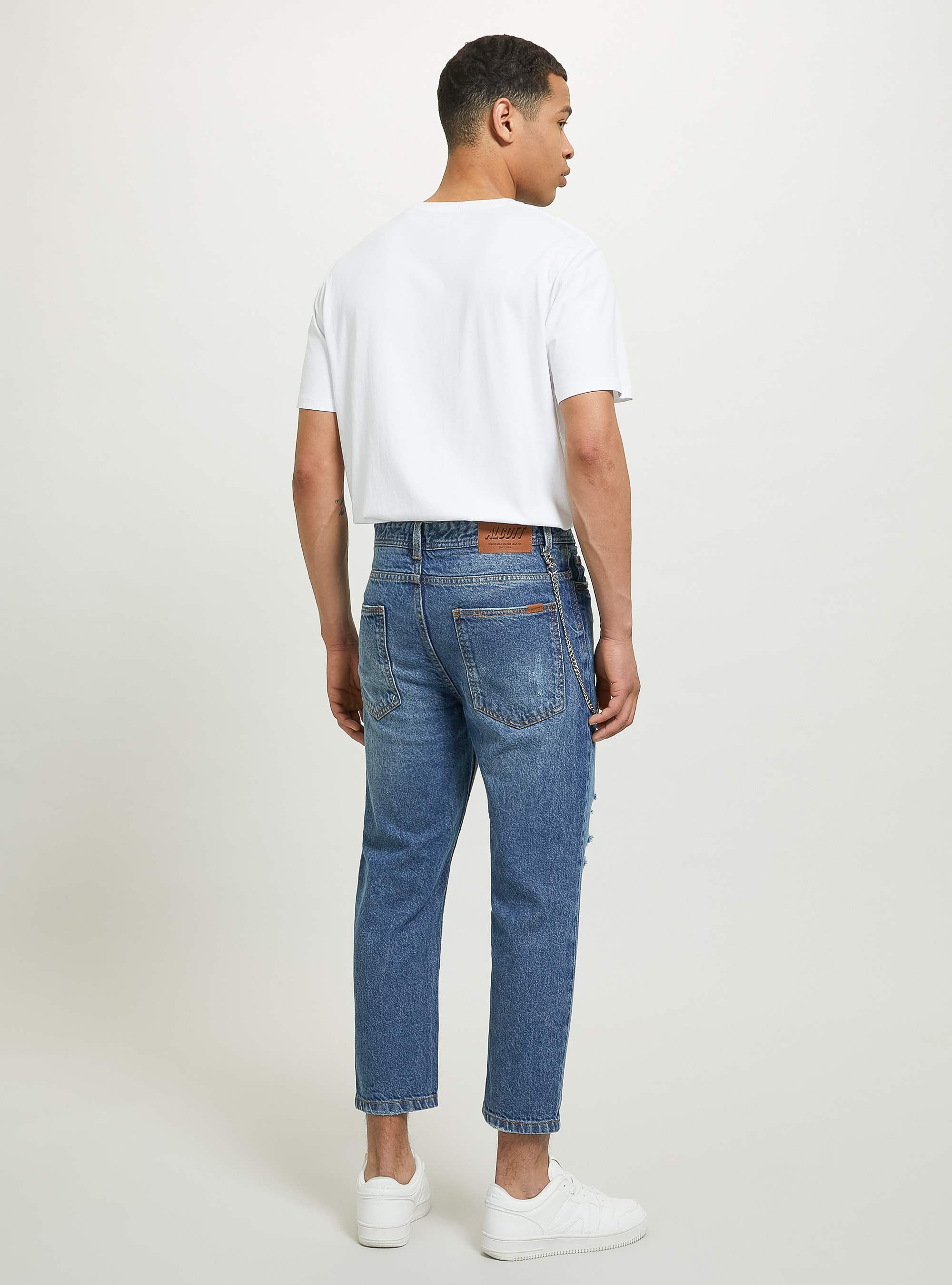 Relaxed fit jeans with tears, D004 MEDIUM LIGHT BLUE