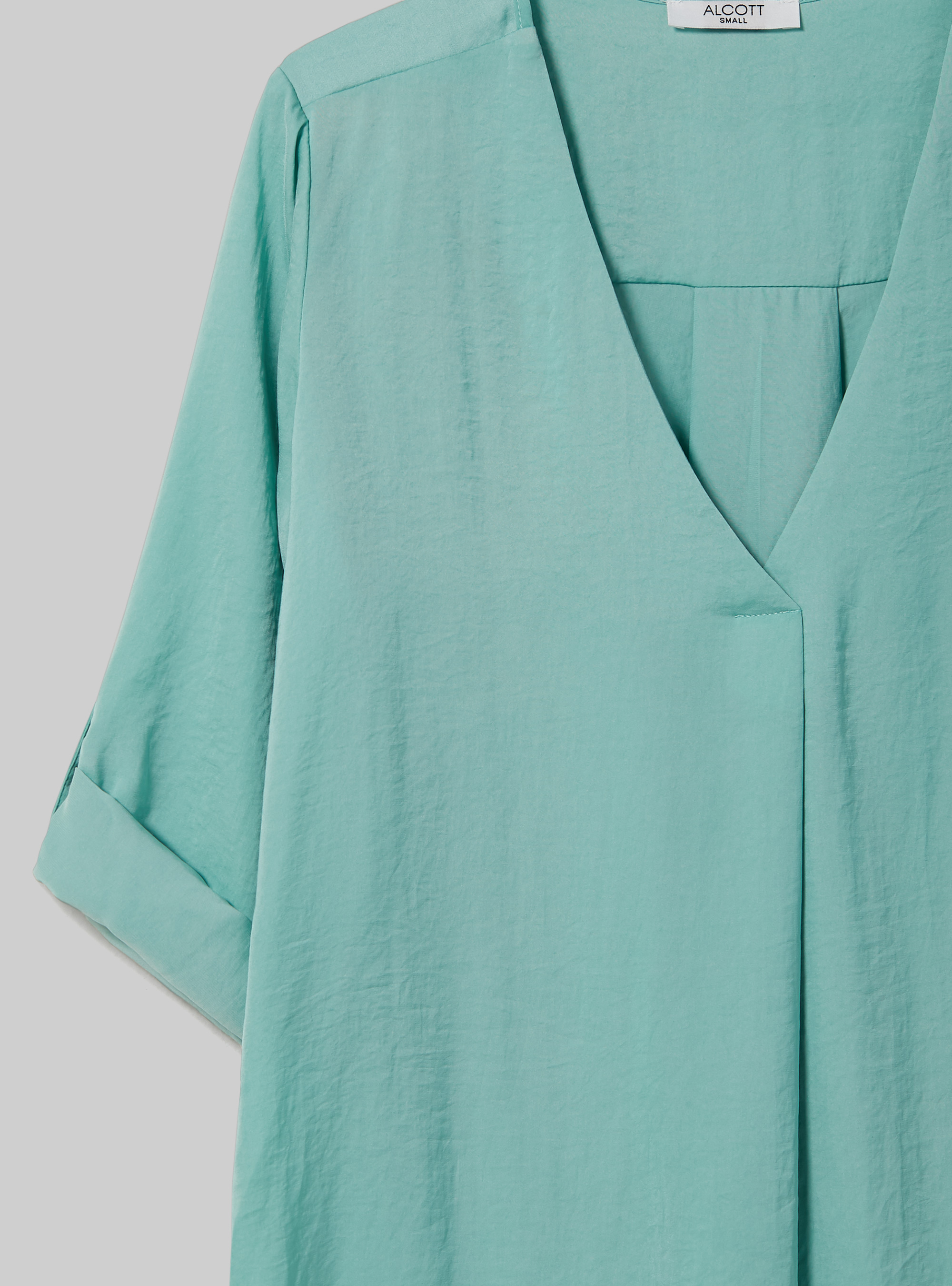 Plain-coloured blouse with neckline, GA3 AQUA GREEN LIGHT