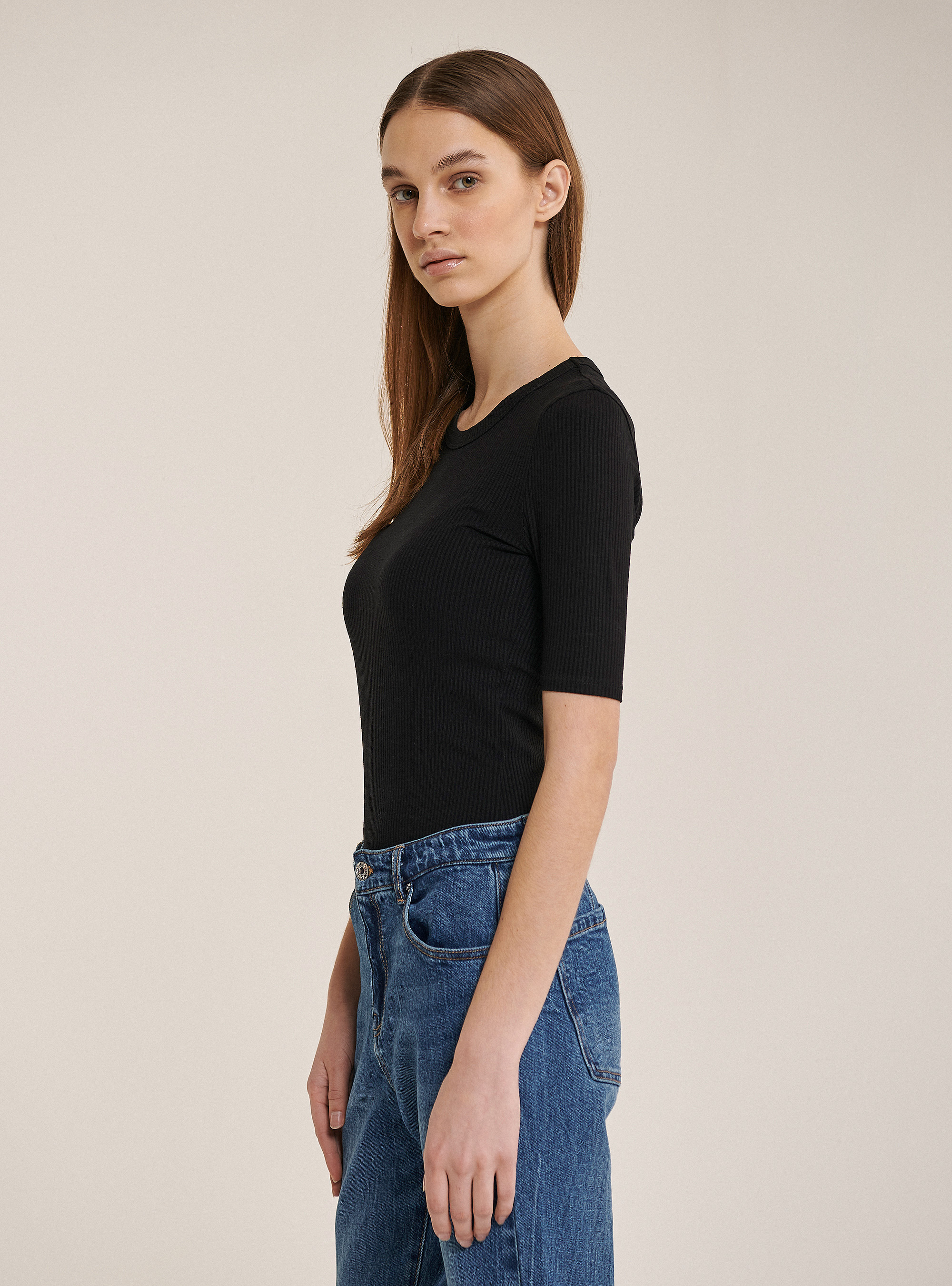 Ribbed half sleeve body in cotton, BLACK