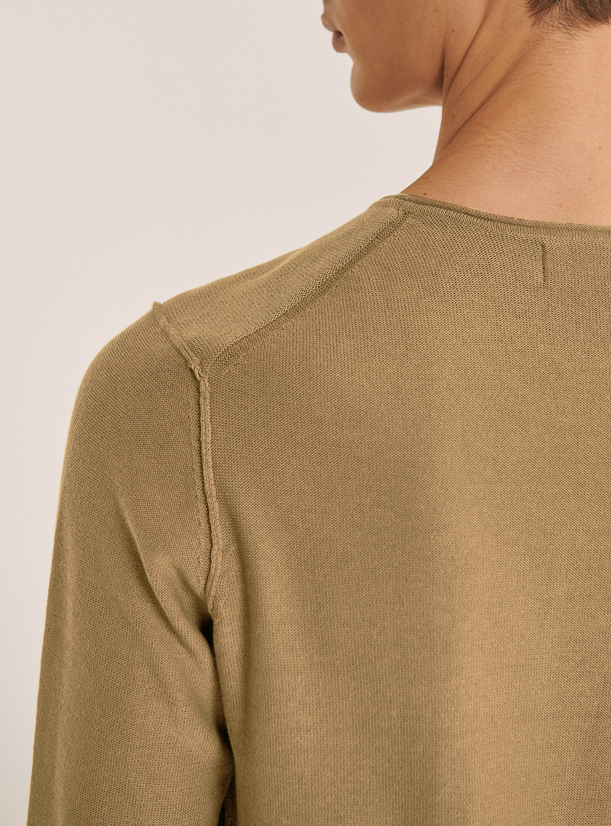 Raw cut pullover with roll neck, BG3 BEIGE LIGHT