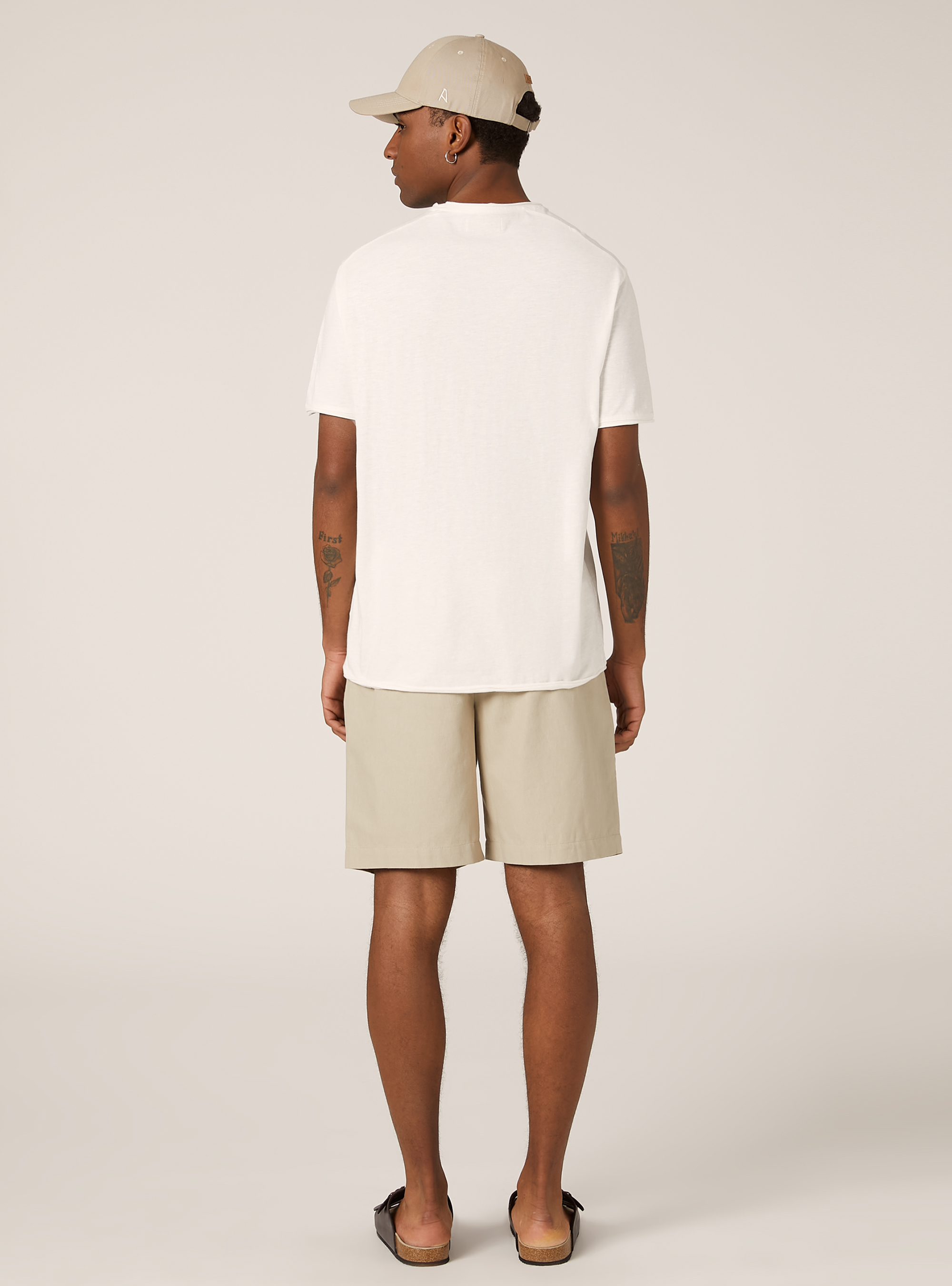 Camiseta de algod&oacute;n de corte crudo, WH1 OFF WHITE
