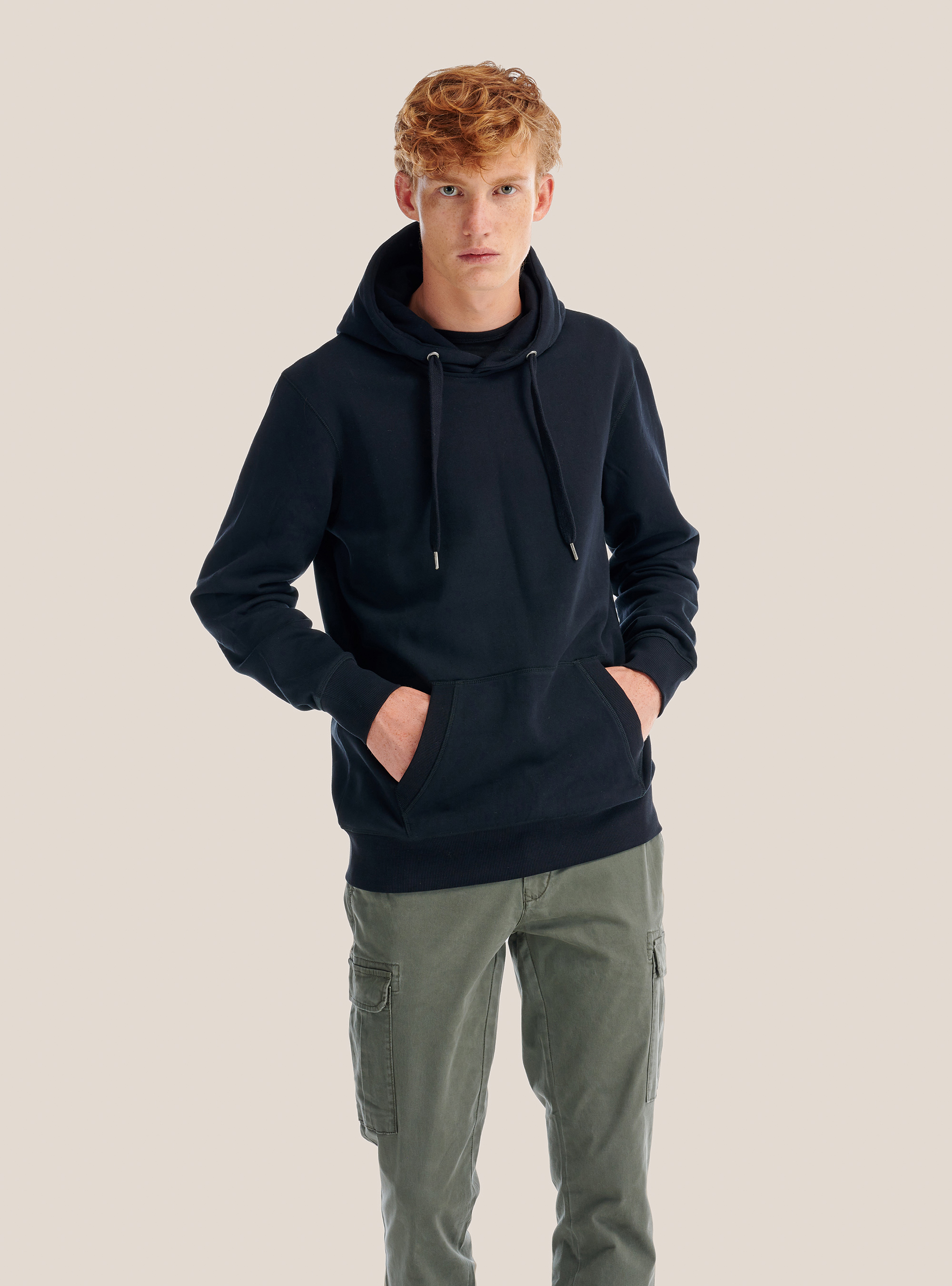 Sweat à capuche basique, C101 BLACK