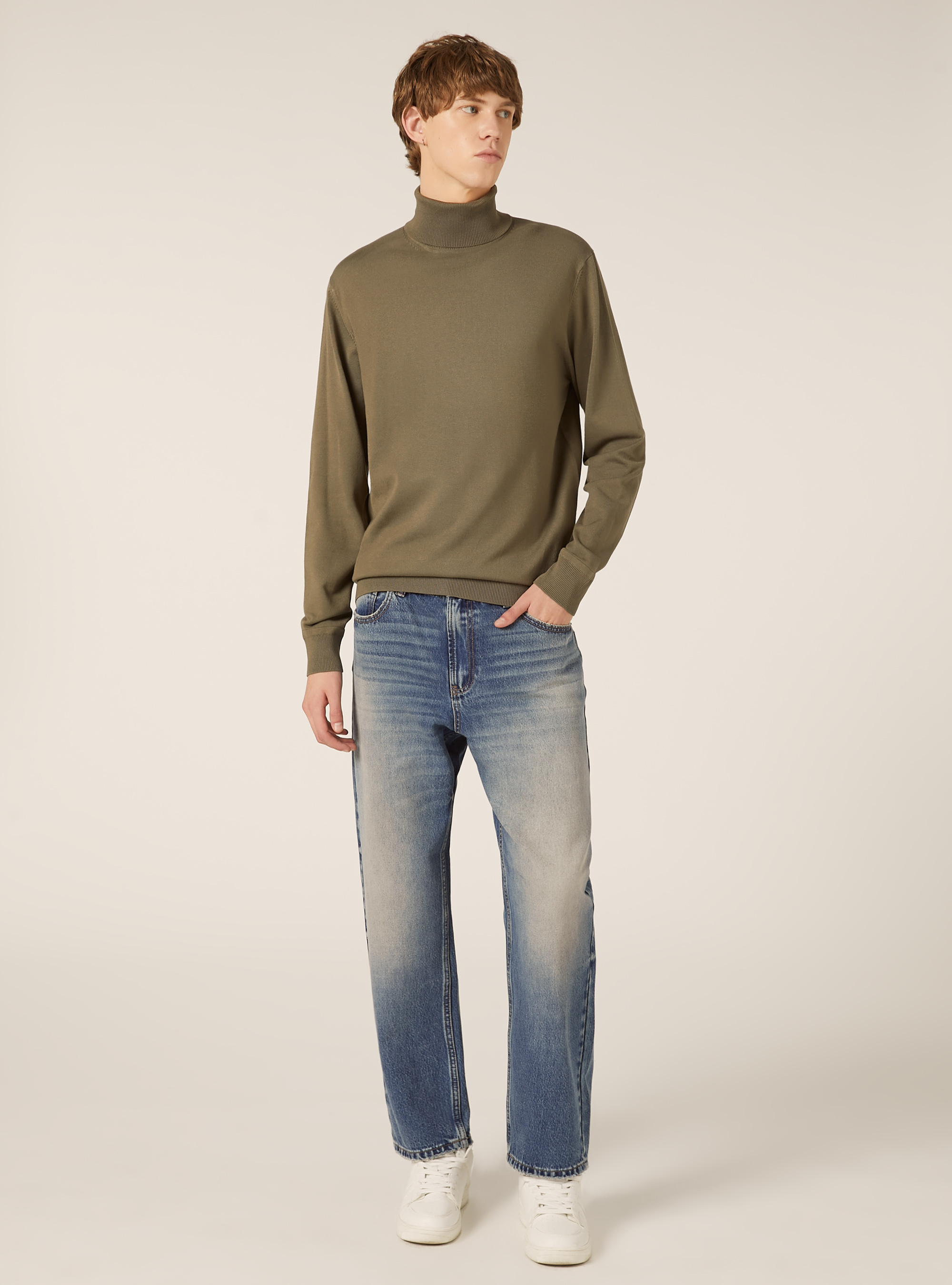 Jersey de cuello alto en viscosa suave, KY2 KAKY MEDIUM