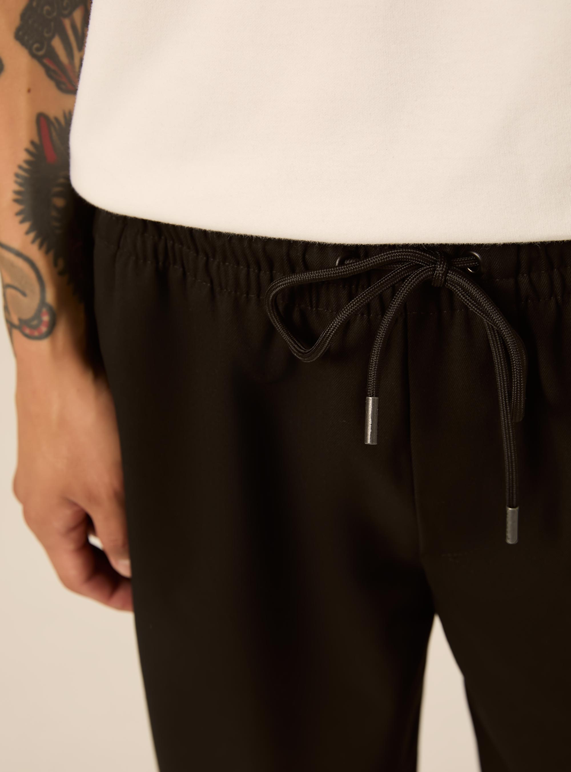 Tailored jogger trousers with elasticated drawstring waist, BK1 BLACK