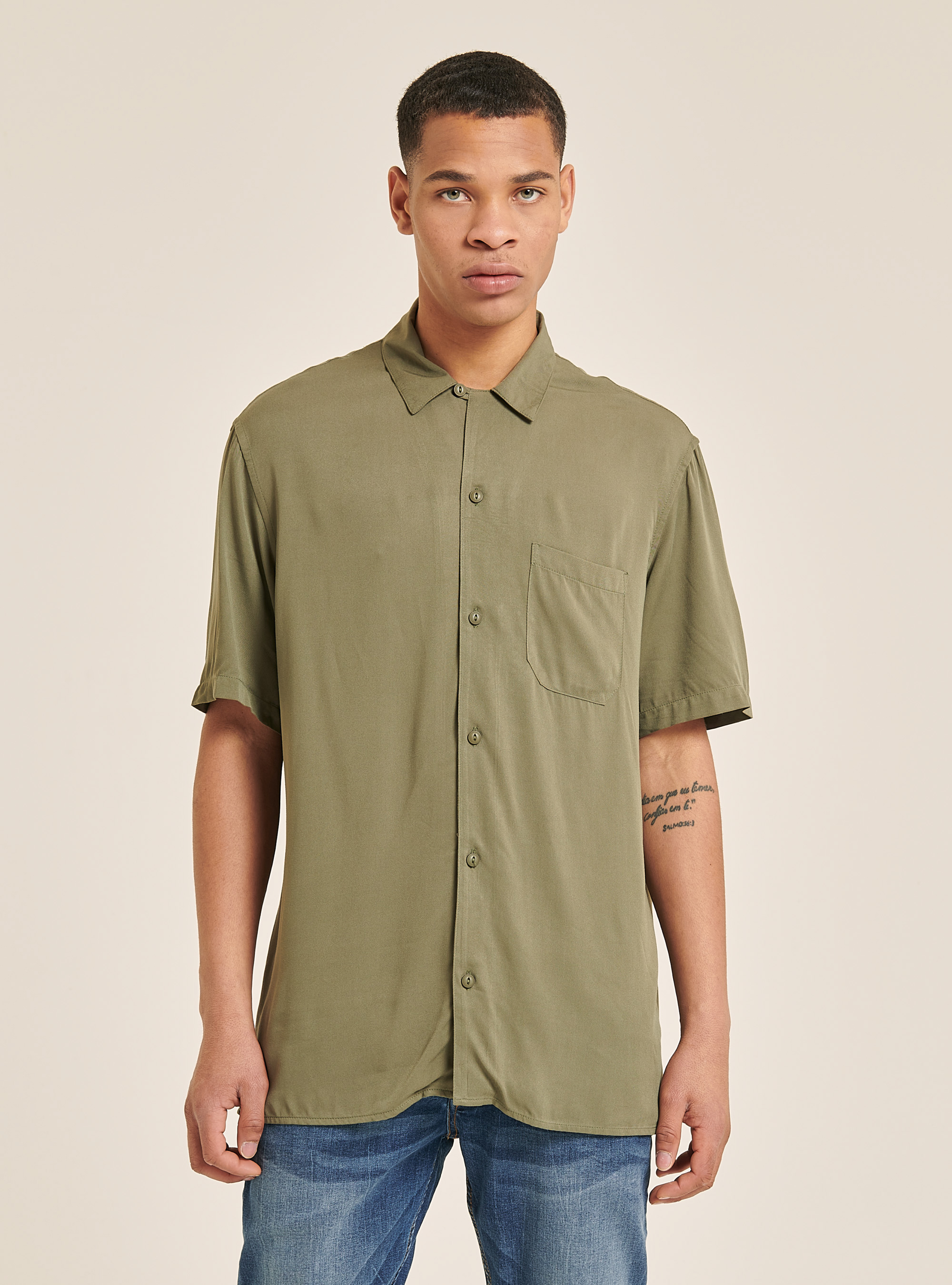 Short sleeve shirt with bowling collar, C6601 KAKY