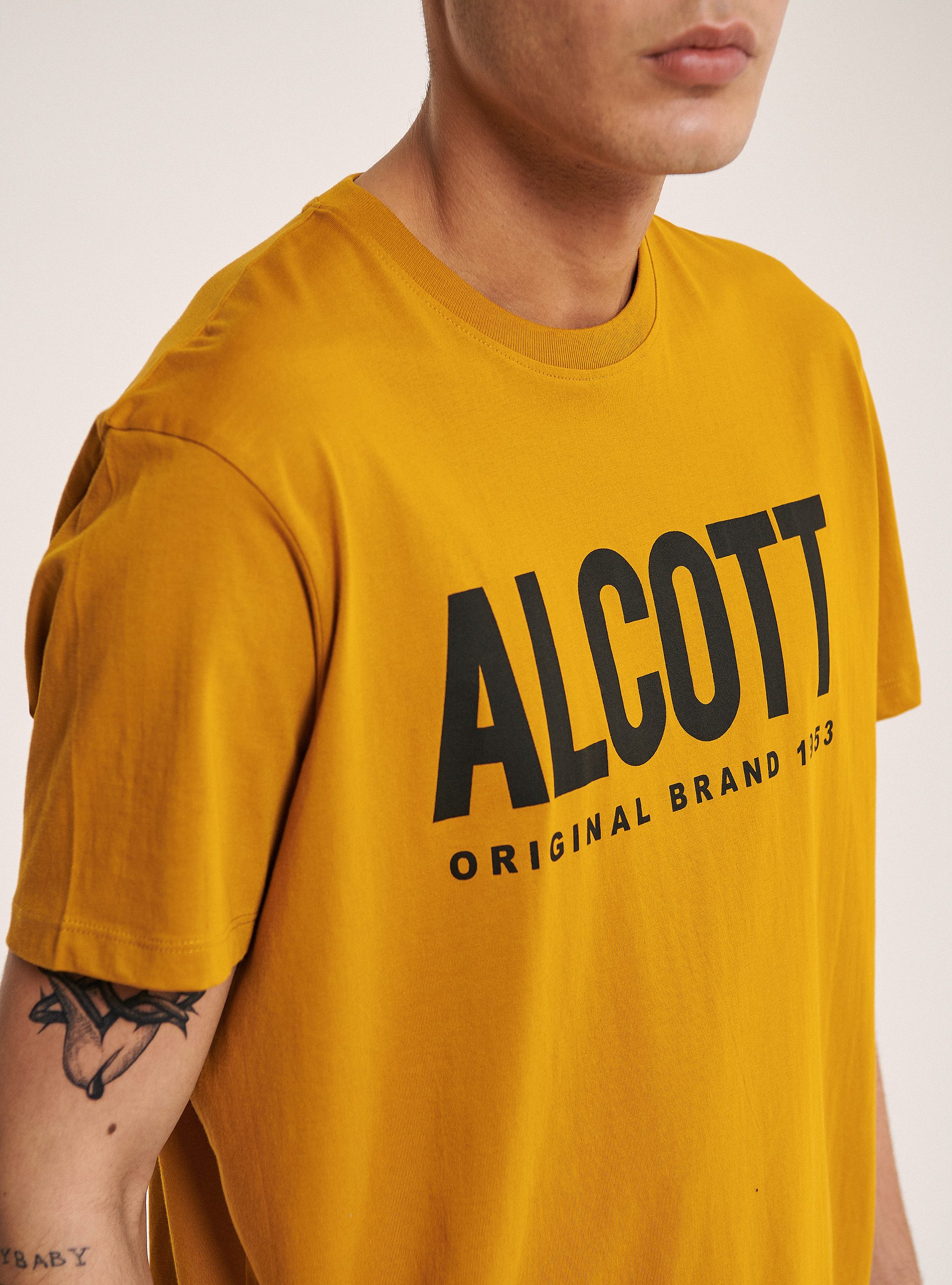 T-shirt in 100% cotton with logo printed, C7720 SENAPE