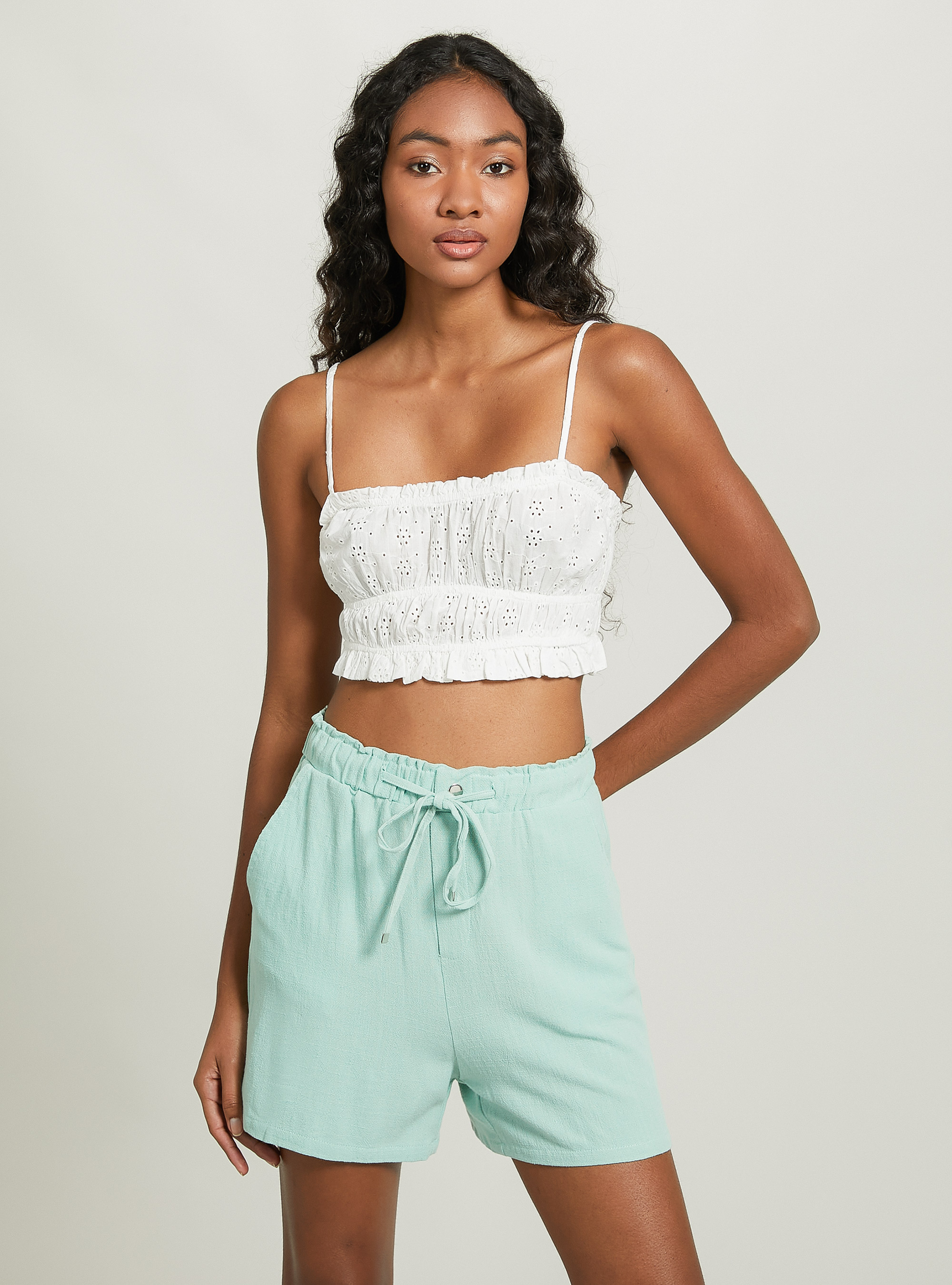 Top en dentelle Sangallo avec bretelles, WH2 WHITE