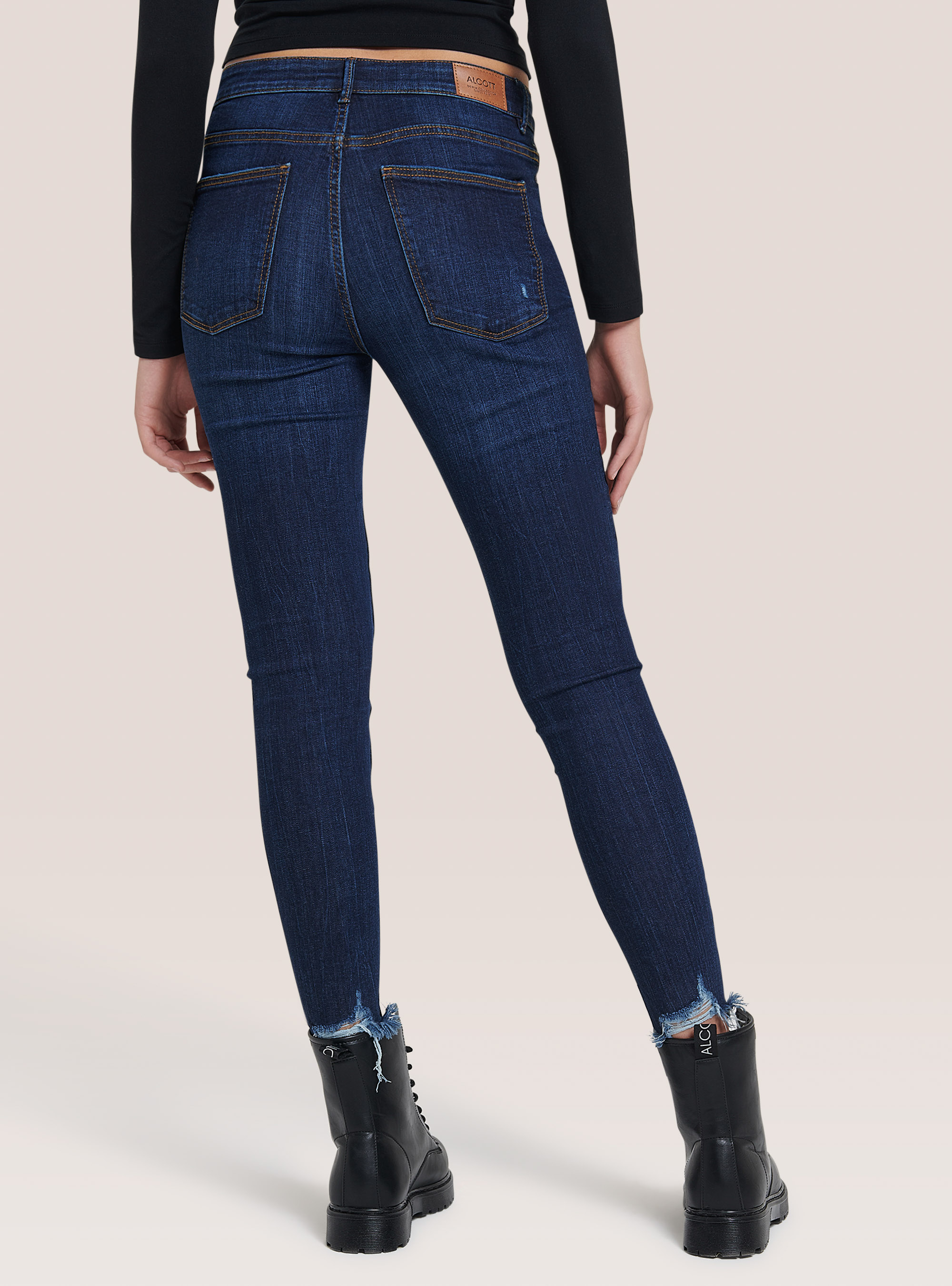 Jeans skinny a vita bassa in denim stretch | Alcott | Jeans Uomo