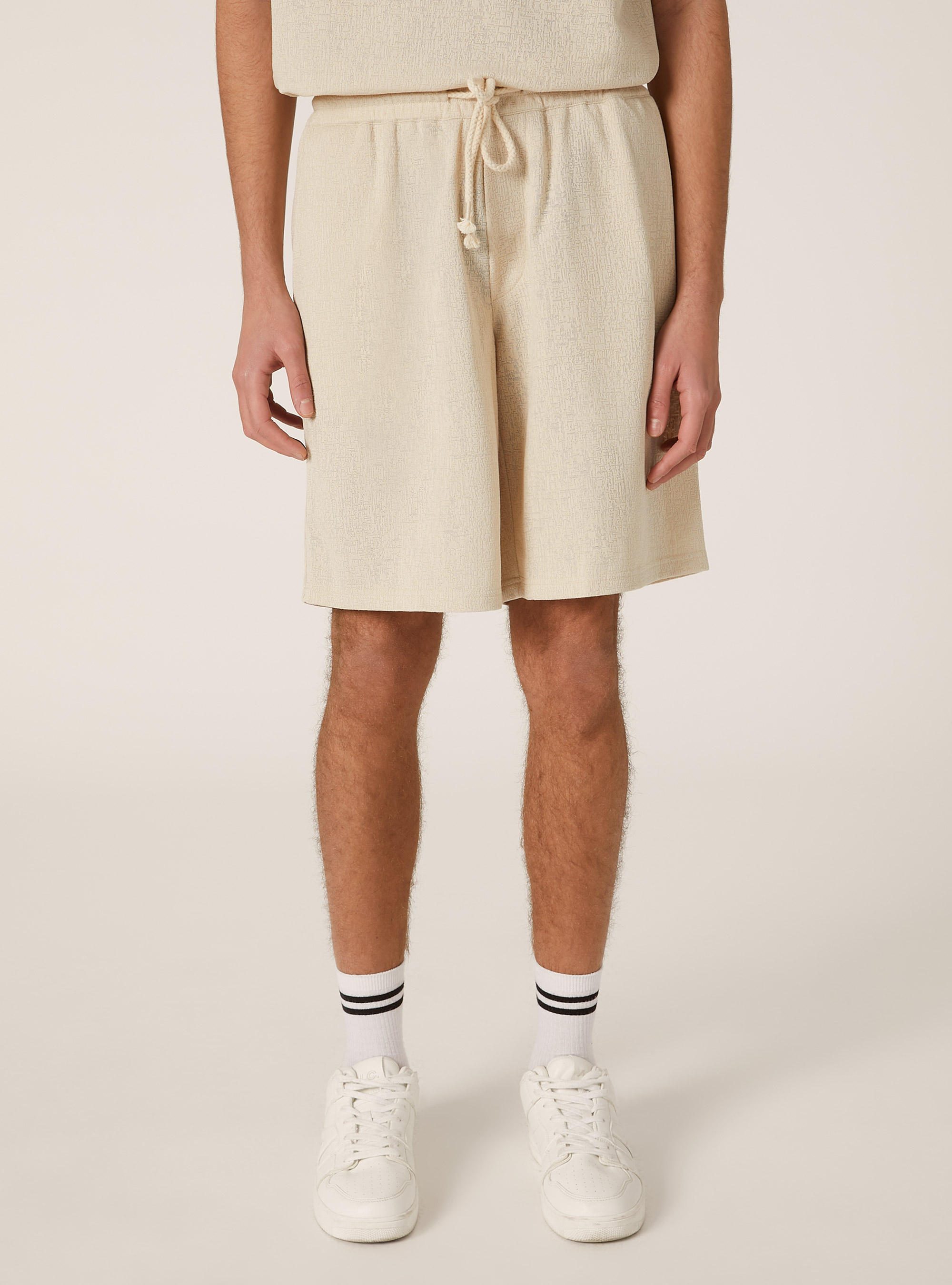 Bermuda avec texture et cordon de serrage, CR3 CREAM LIGHT