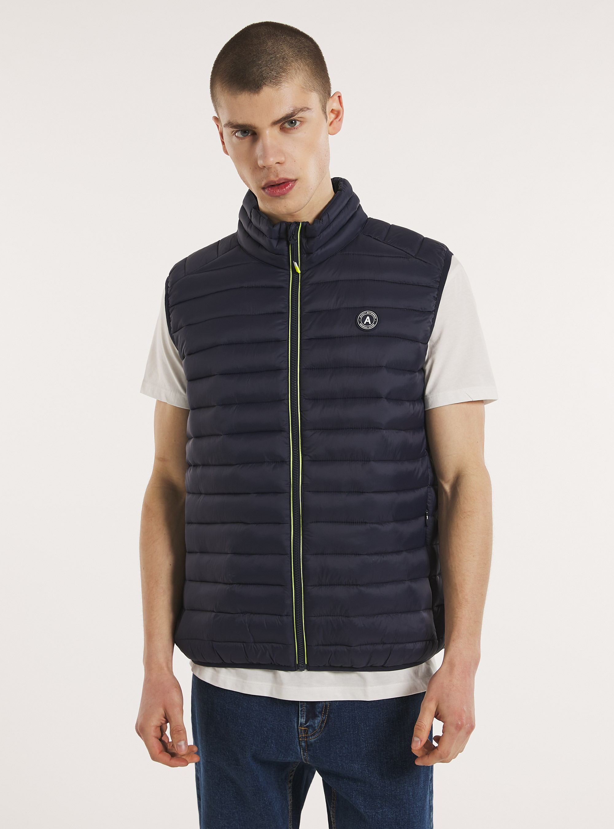 Gepolsterte Hülle mit kontrastierendem Reißverschluss, NA2 NAVY MEDIUM