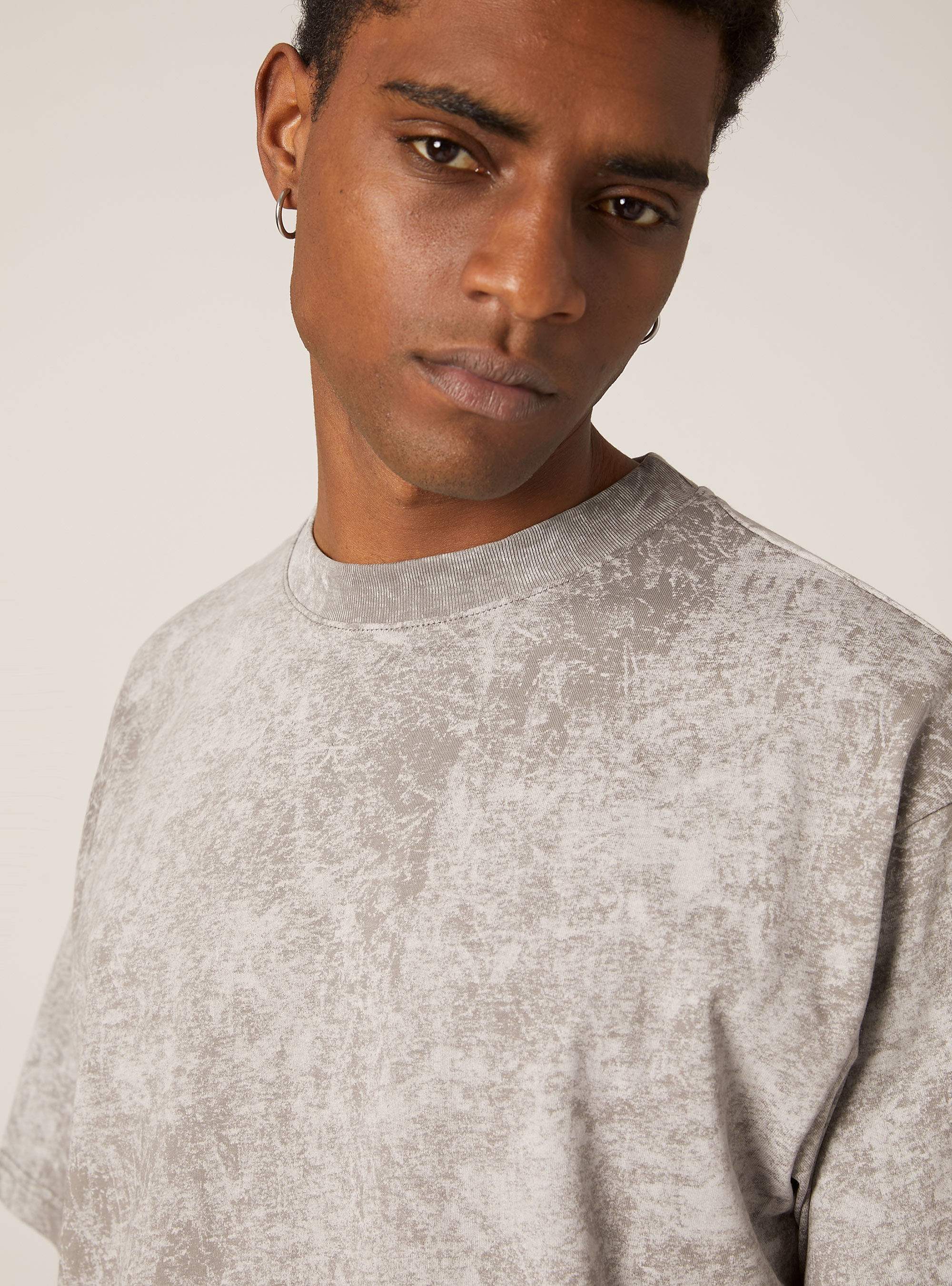 Marmoriertes T-Shirt mit kastenf&ouml;rmiger Passform, GY2 GREY MEDIUM