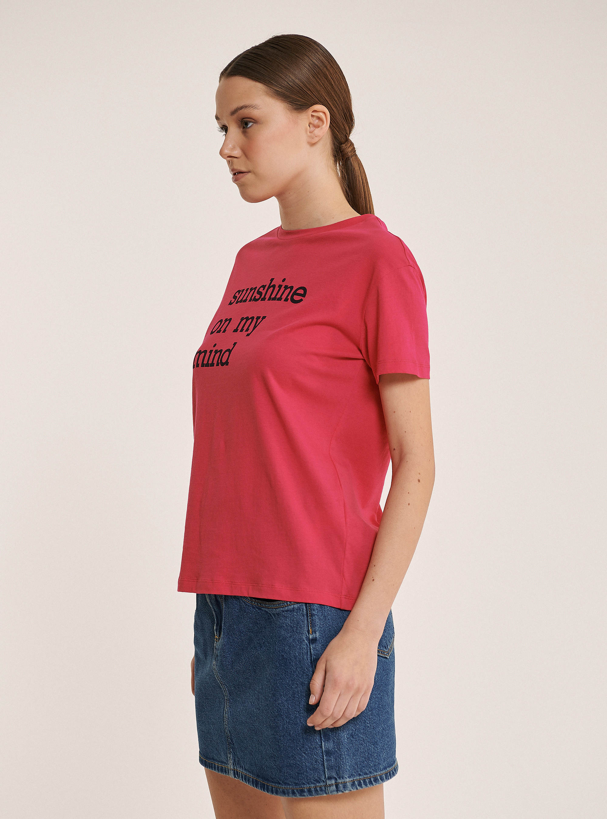 T-Shirt mit Rundhalsausschnitt und Aufdruck, C4435 FUXIA