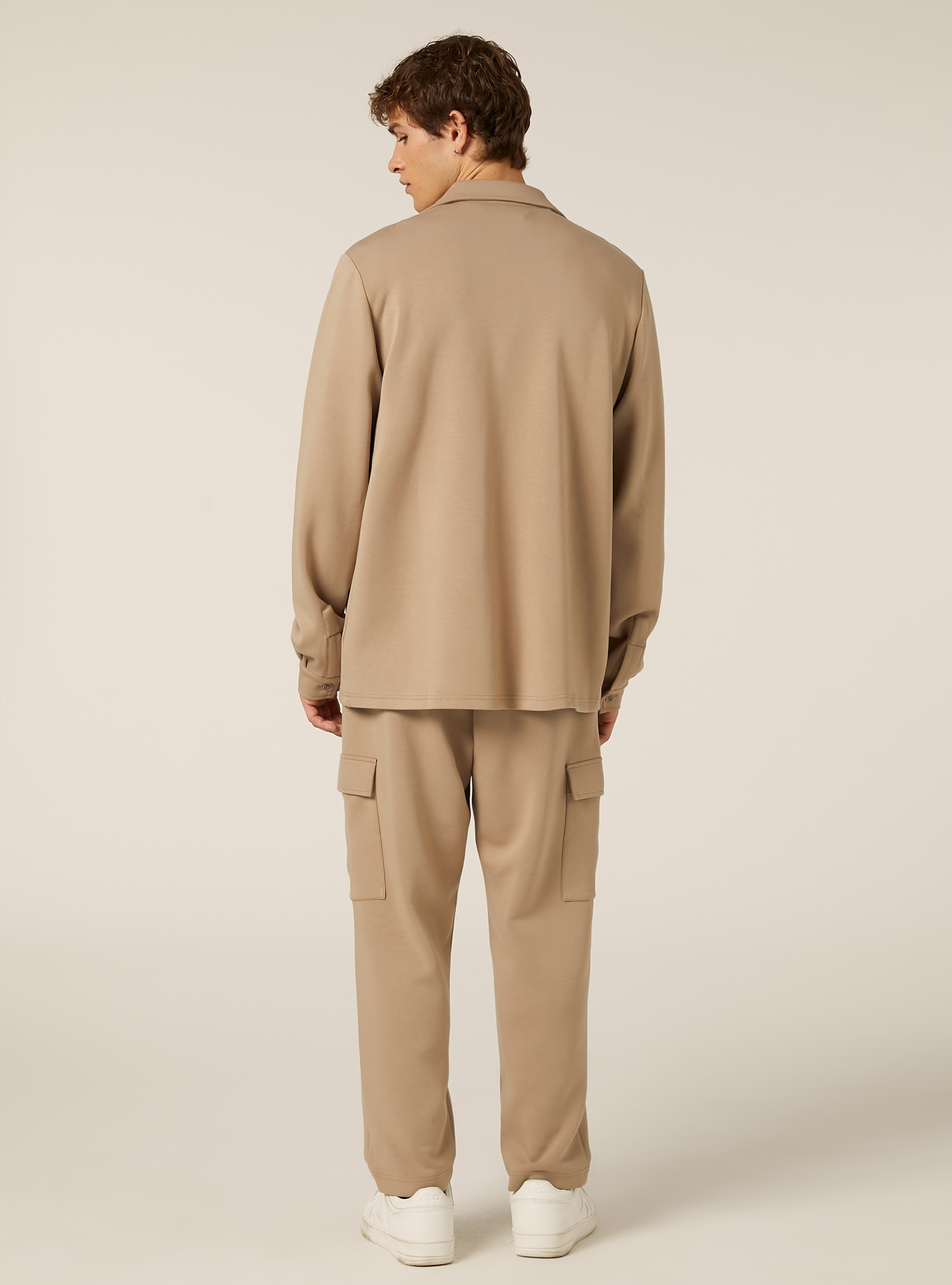 Hemd mit übergroßen Soft-Touch-Taschen, BG2 BEIGE MEDIUM