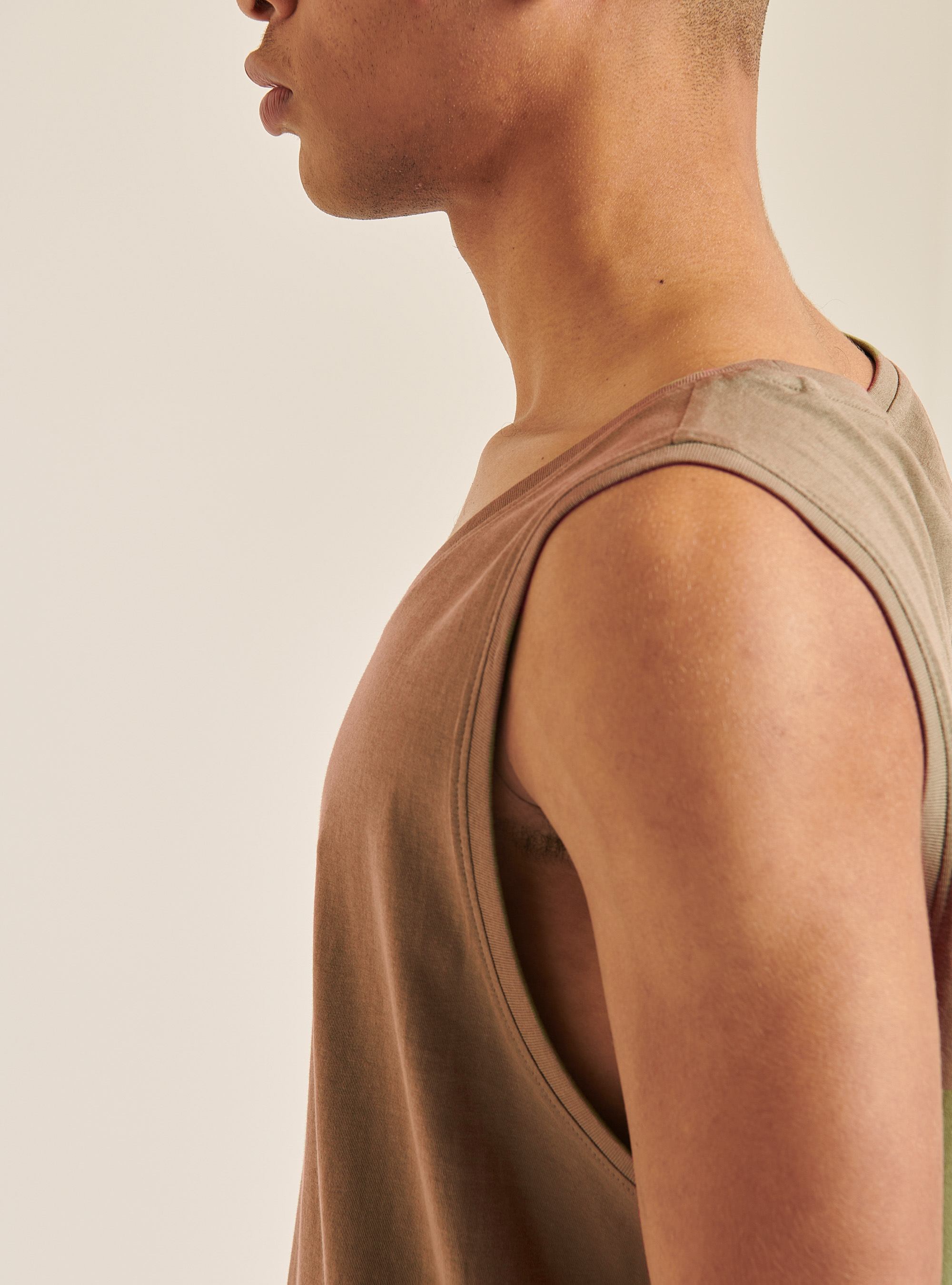 Débardeur basique de couleur unie, C5511 TOBACCO