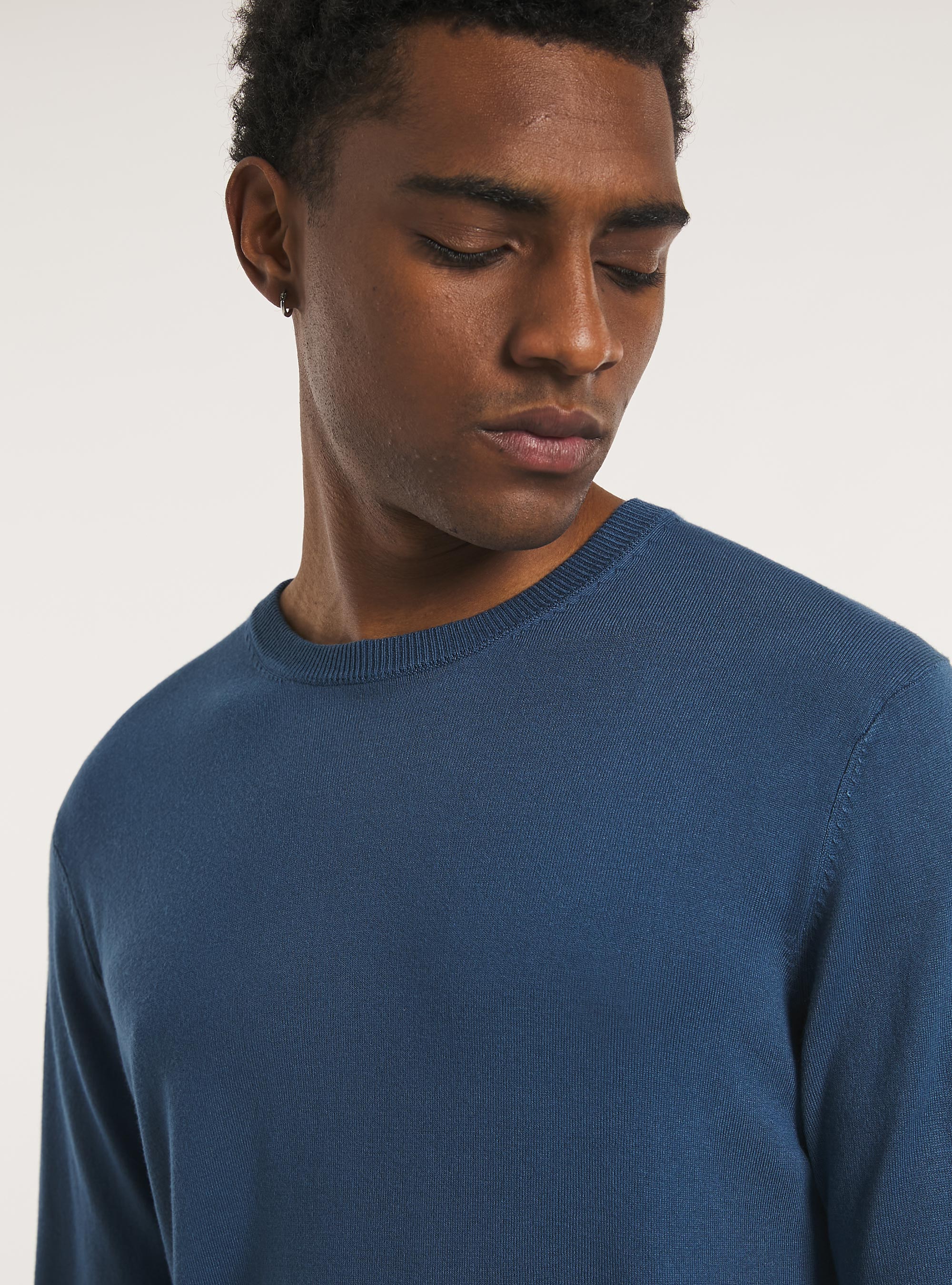Round-neck pullover made of sustainable viscose Ecovero, BL2 BLUE MEDIUM