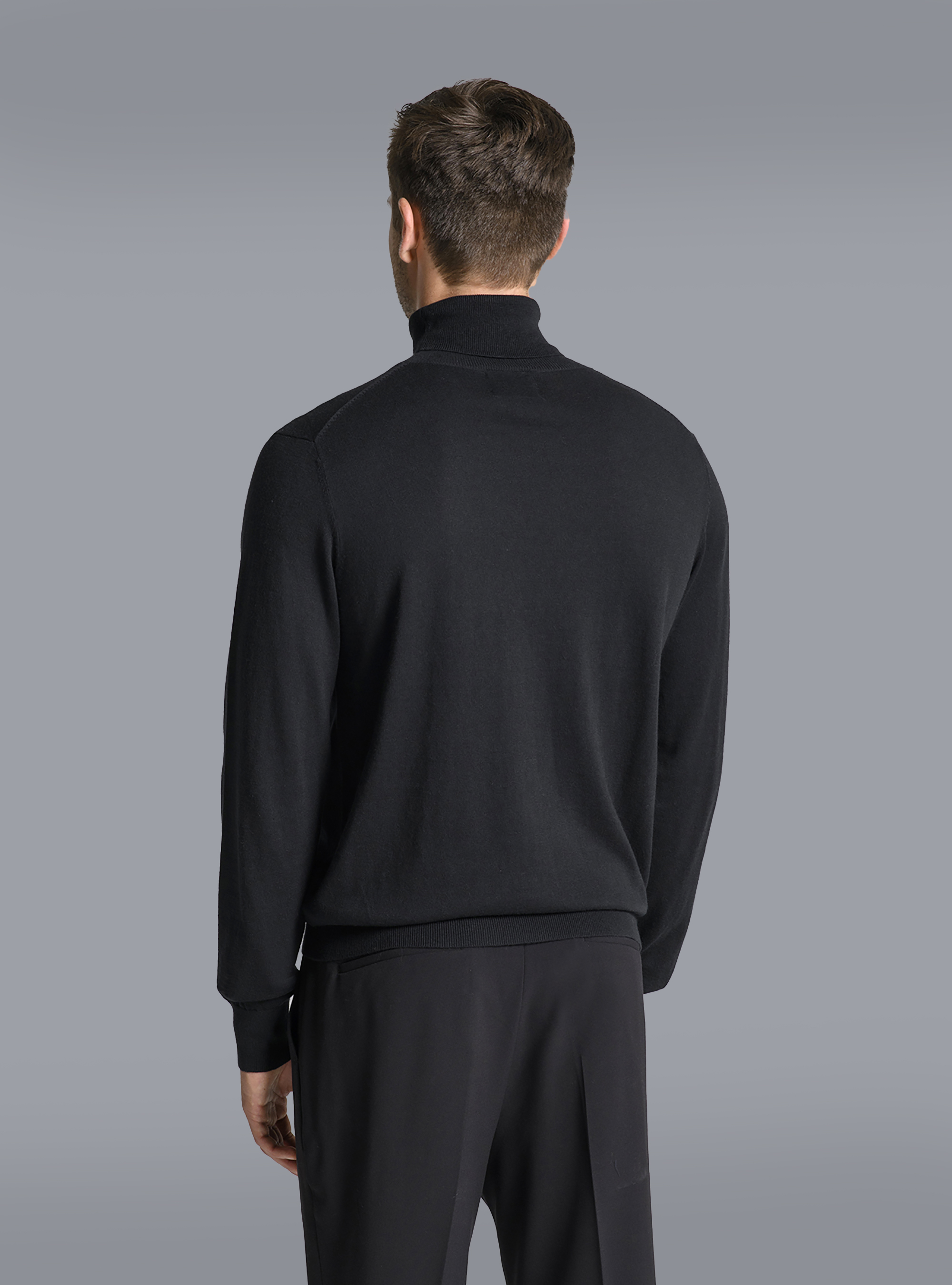 Maglia con collo alto, BLACK