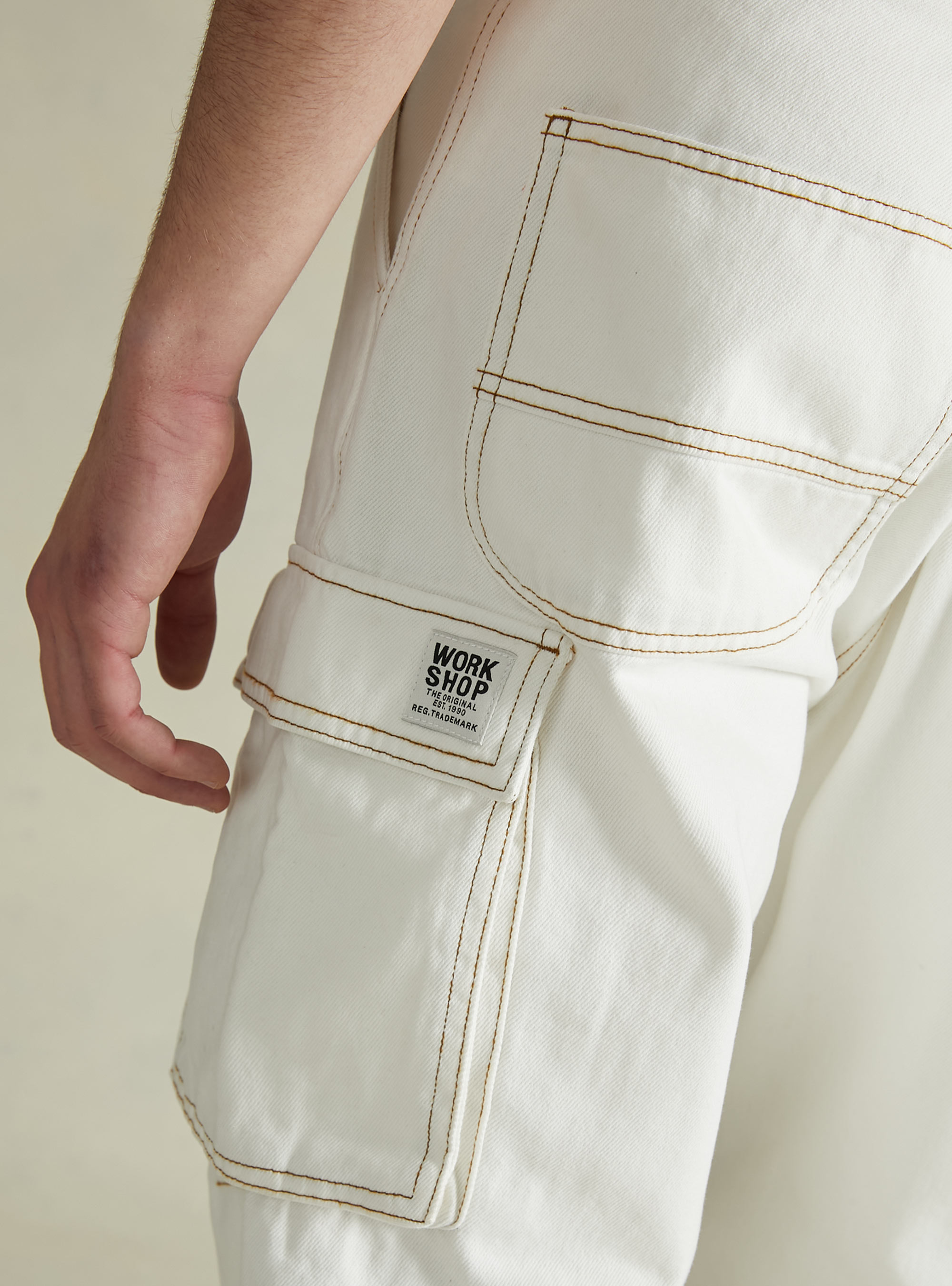 Carpenter cargo trousers with contrast stitching, WH1 OFF WHITE