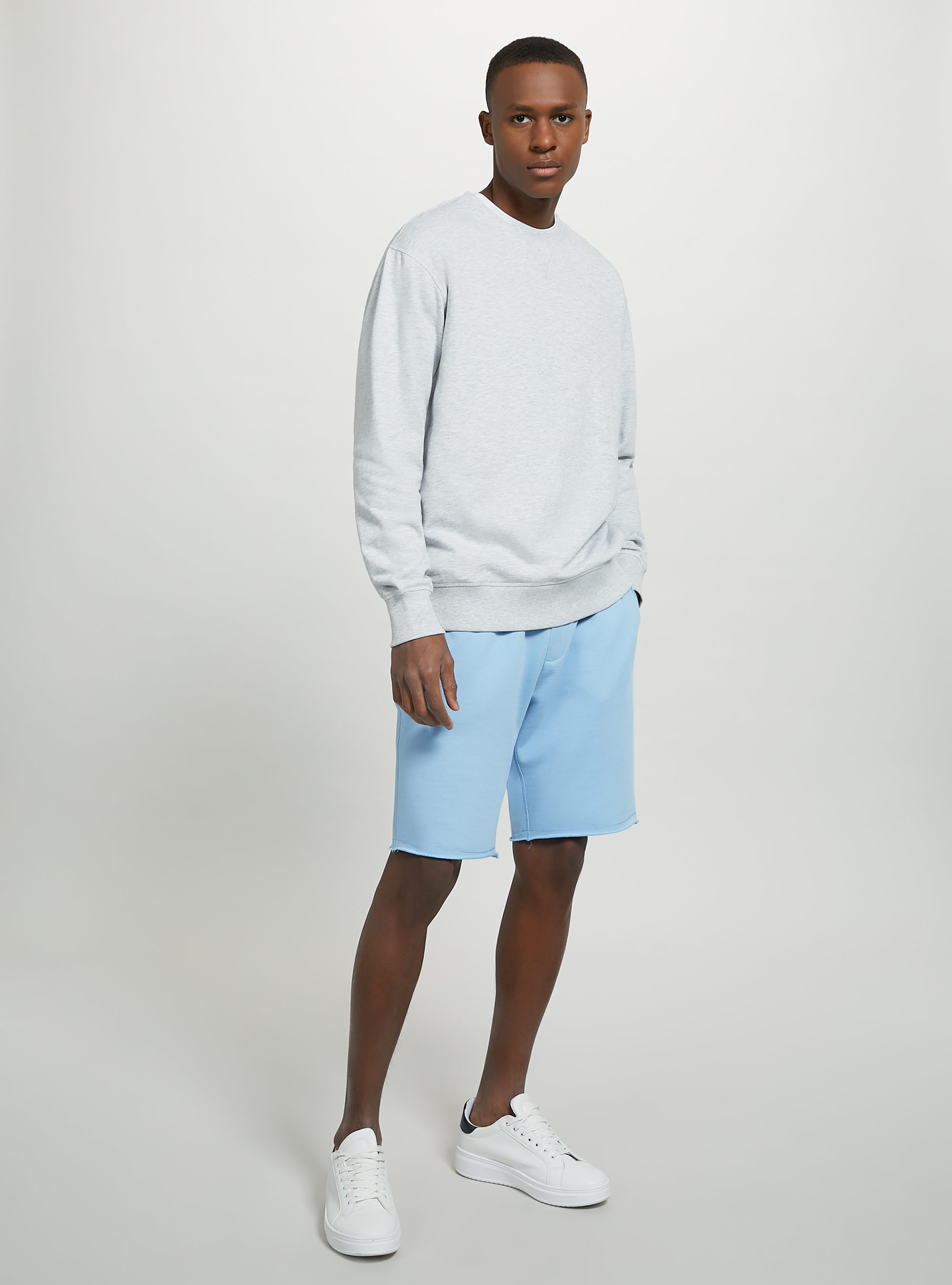 Plain-coloured crew-neck sweatshirt, MGY3 GREY MEL LIGHT