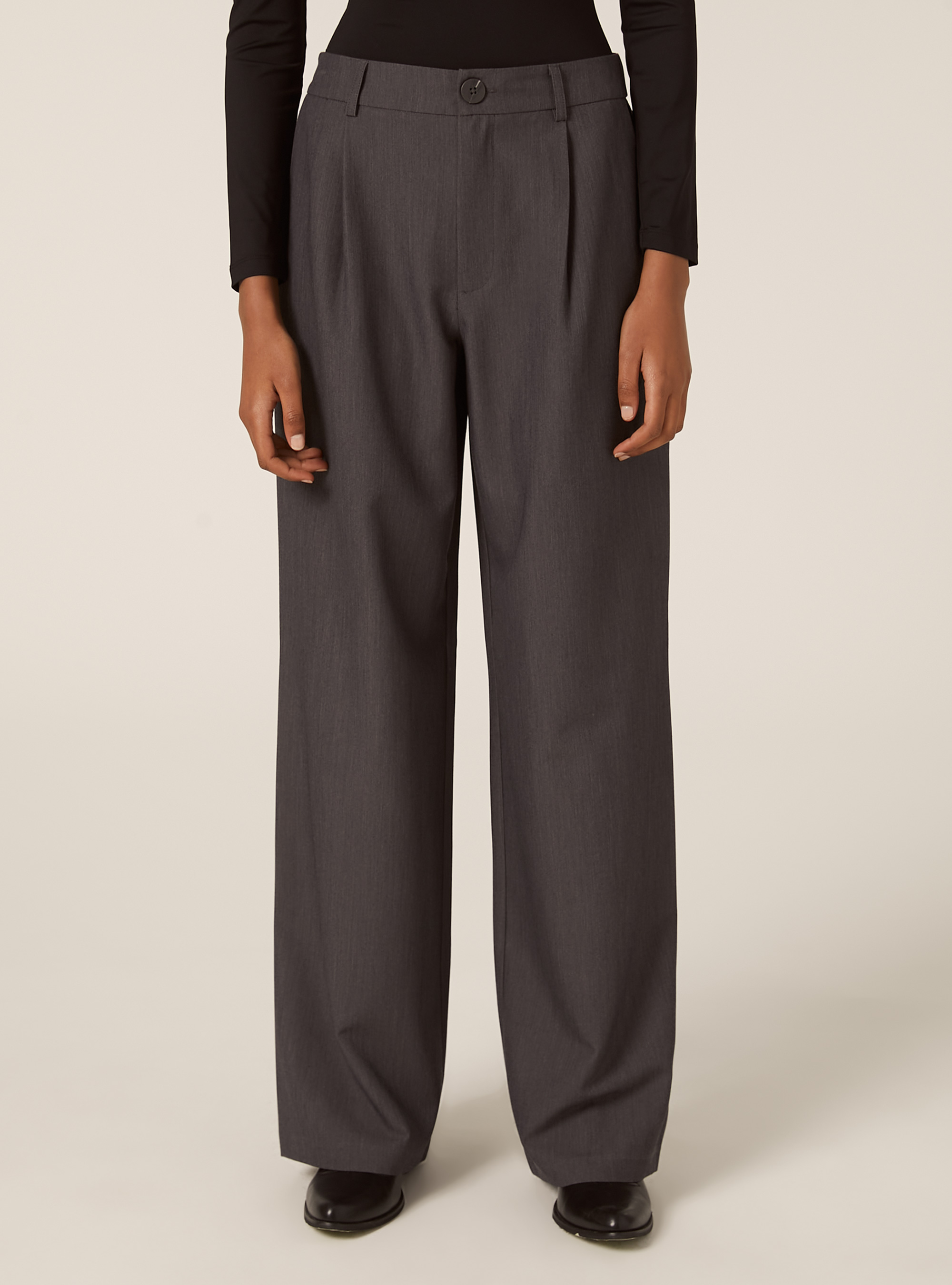 Tailored trousers with pleats, MGY1 GREY MEL DARK