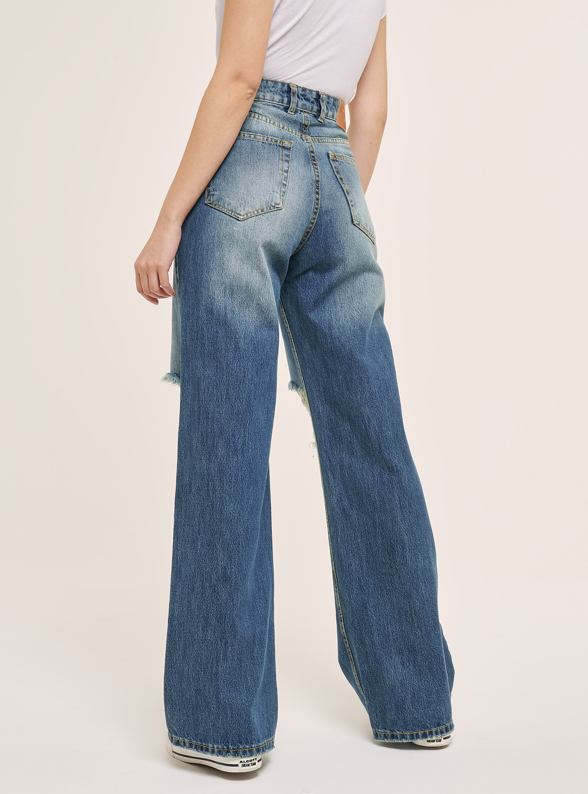 Jeans mit weitem Bein und Rissen, C218 BLUE NAVY