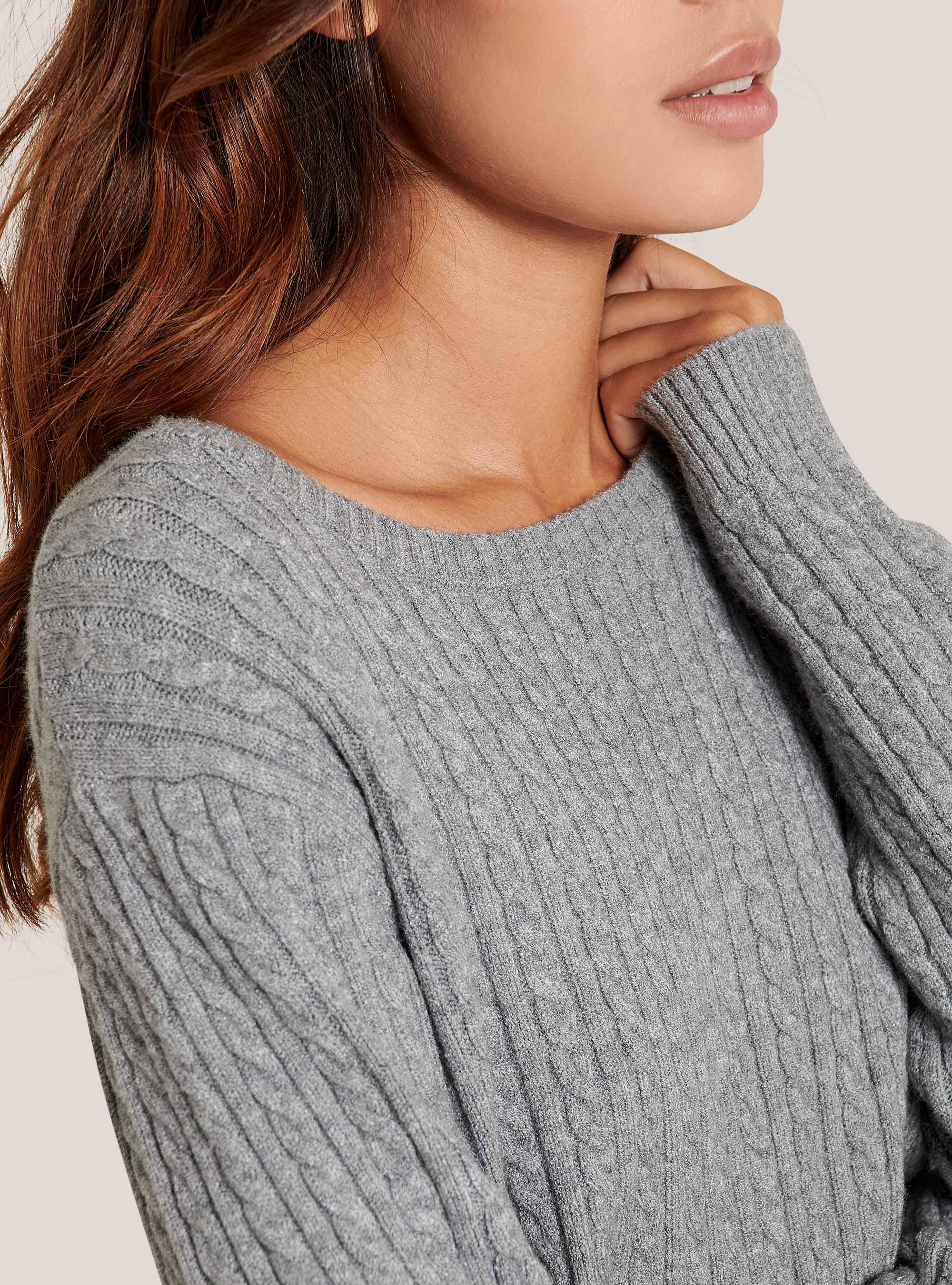 Suéter recortado con trenzas de tacto suave, GRIS MELANGE