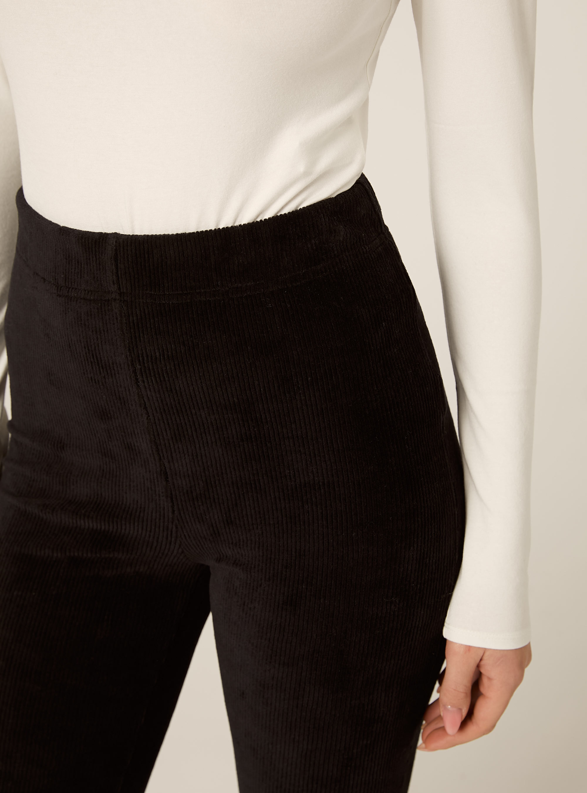 Leggins flare a coste, BK1 BLACK