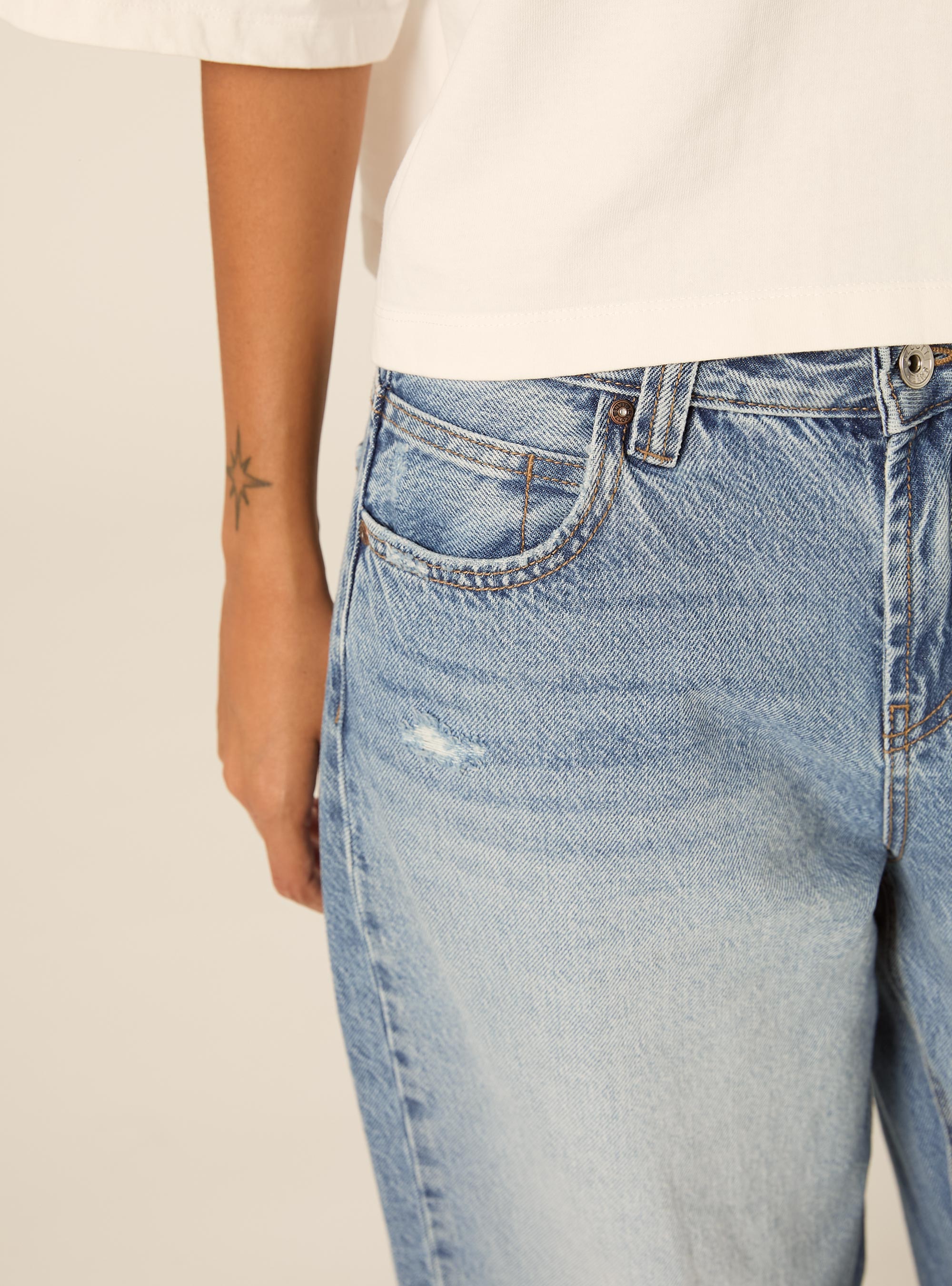 Jean coupe barrel taille haute, D005 LIGHT BLUE