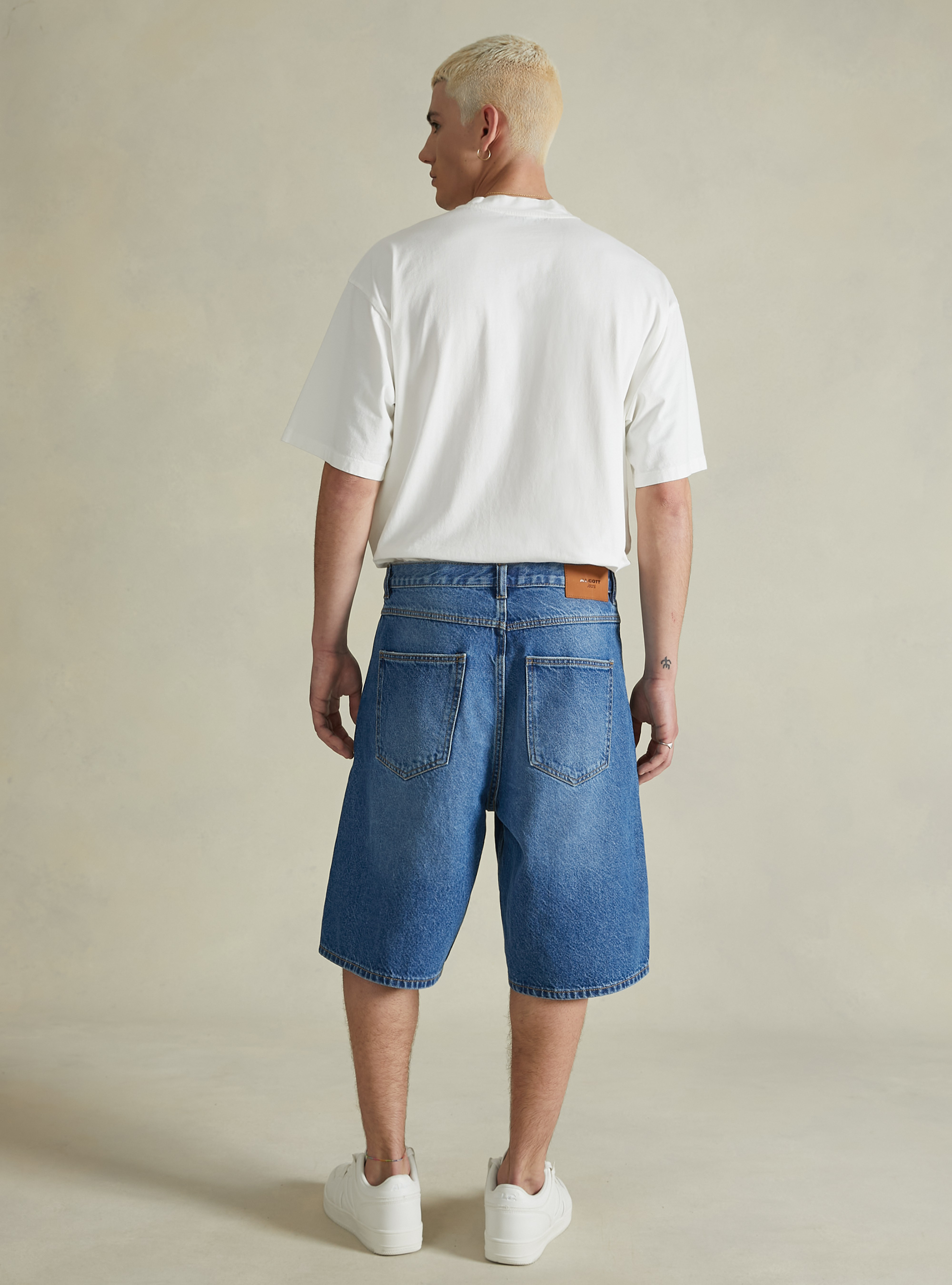 Bermuda in denim baggy fit, D003 MEDIUM BLUE