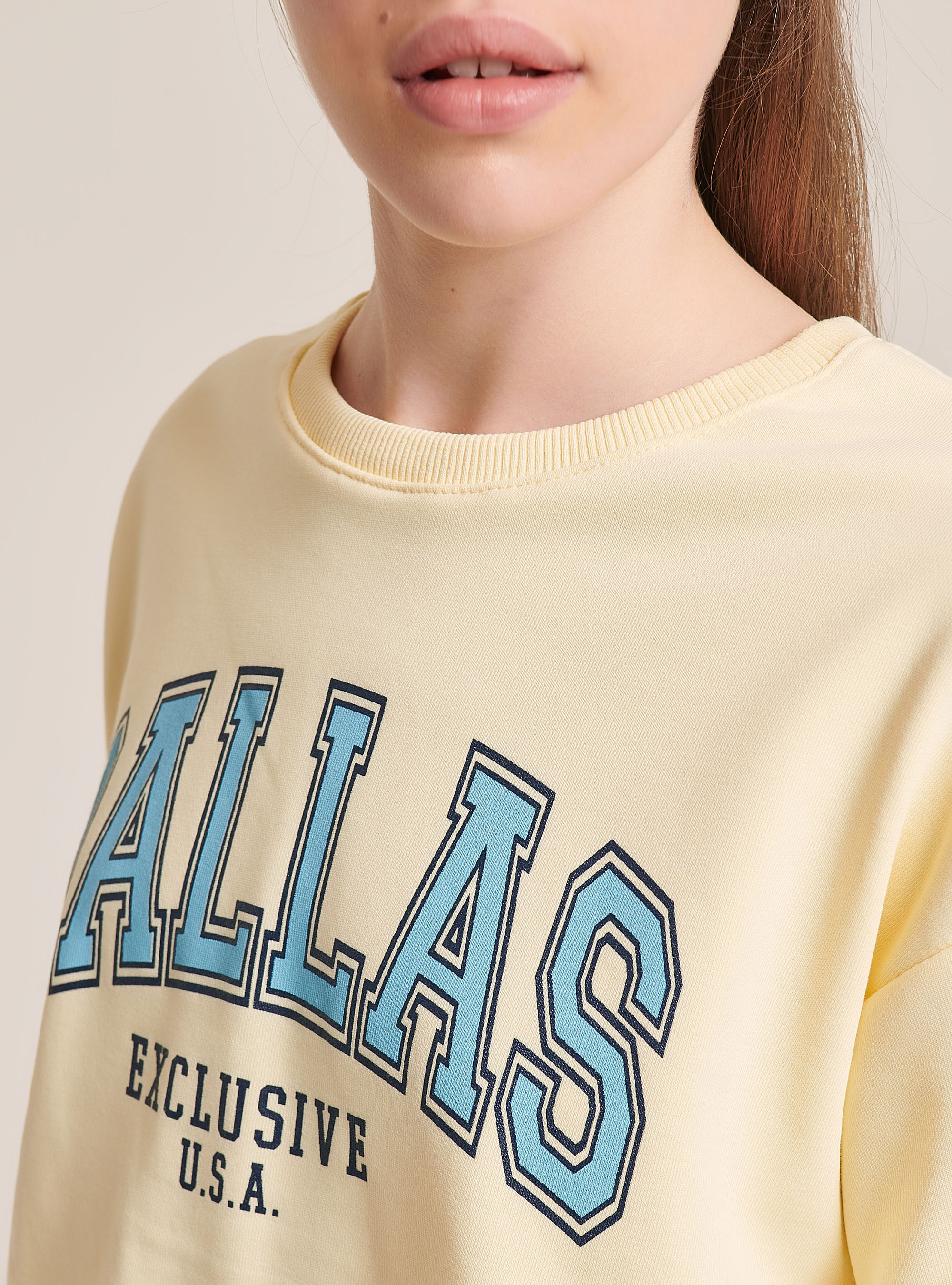 Short-sleeved college crop sweatshirt with lettering print, C7757 YELLOW