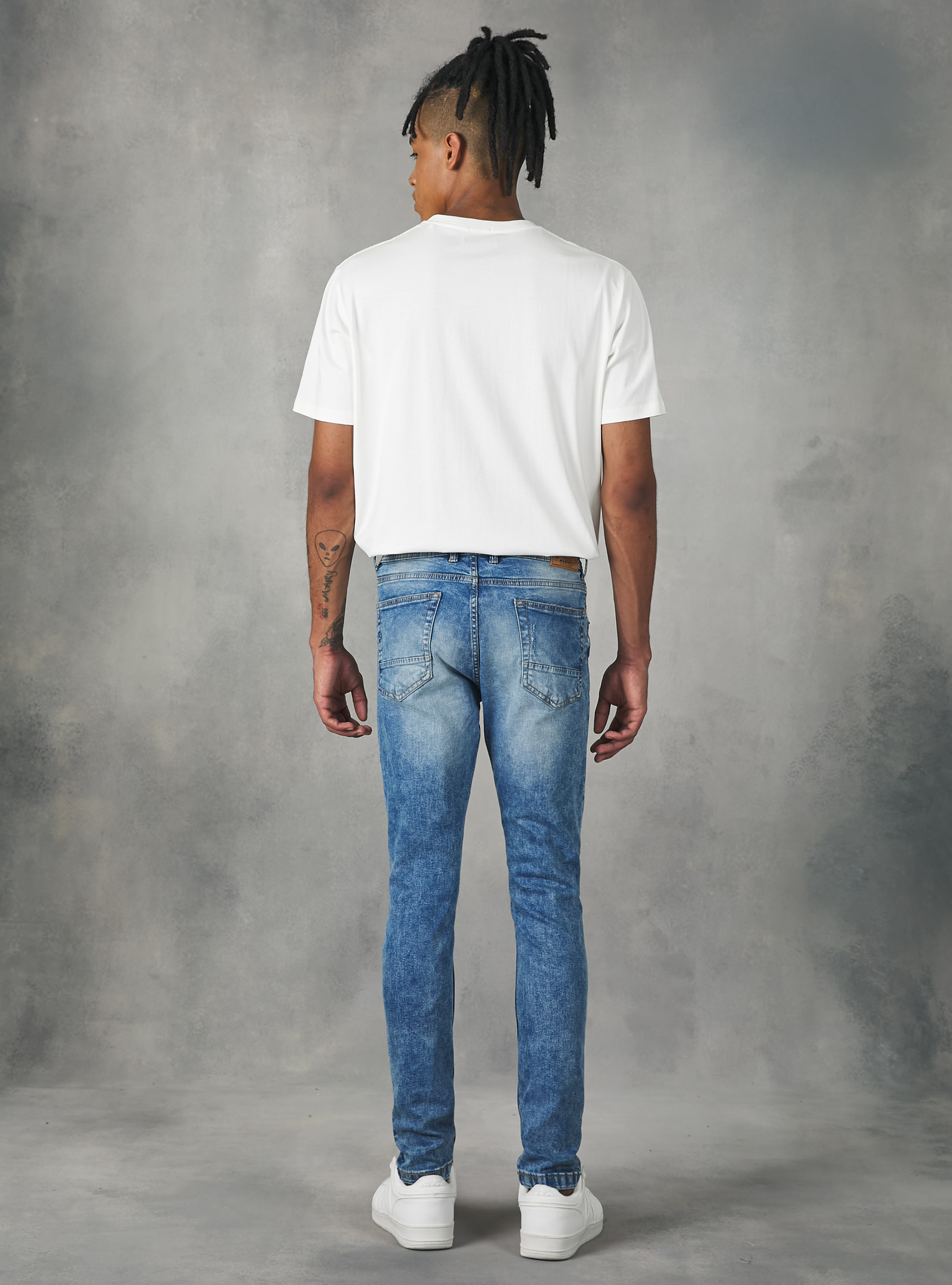Super skinny jeans with breaks in stretch denim, D005 LIGHT BLUE