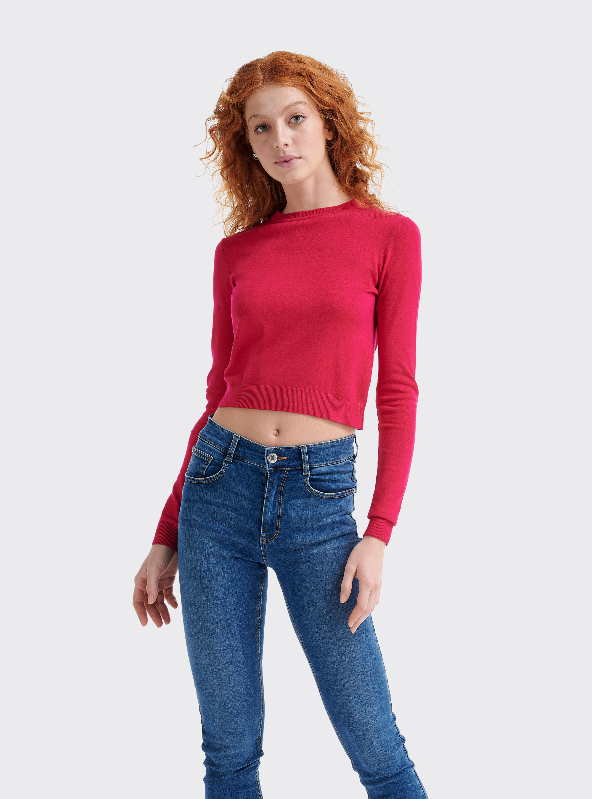 Pull basique court coupe confort, C4435 FUXIA